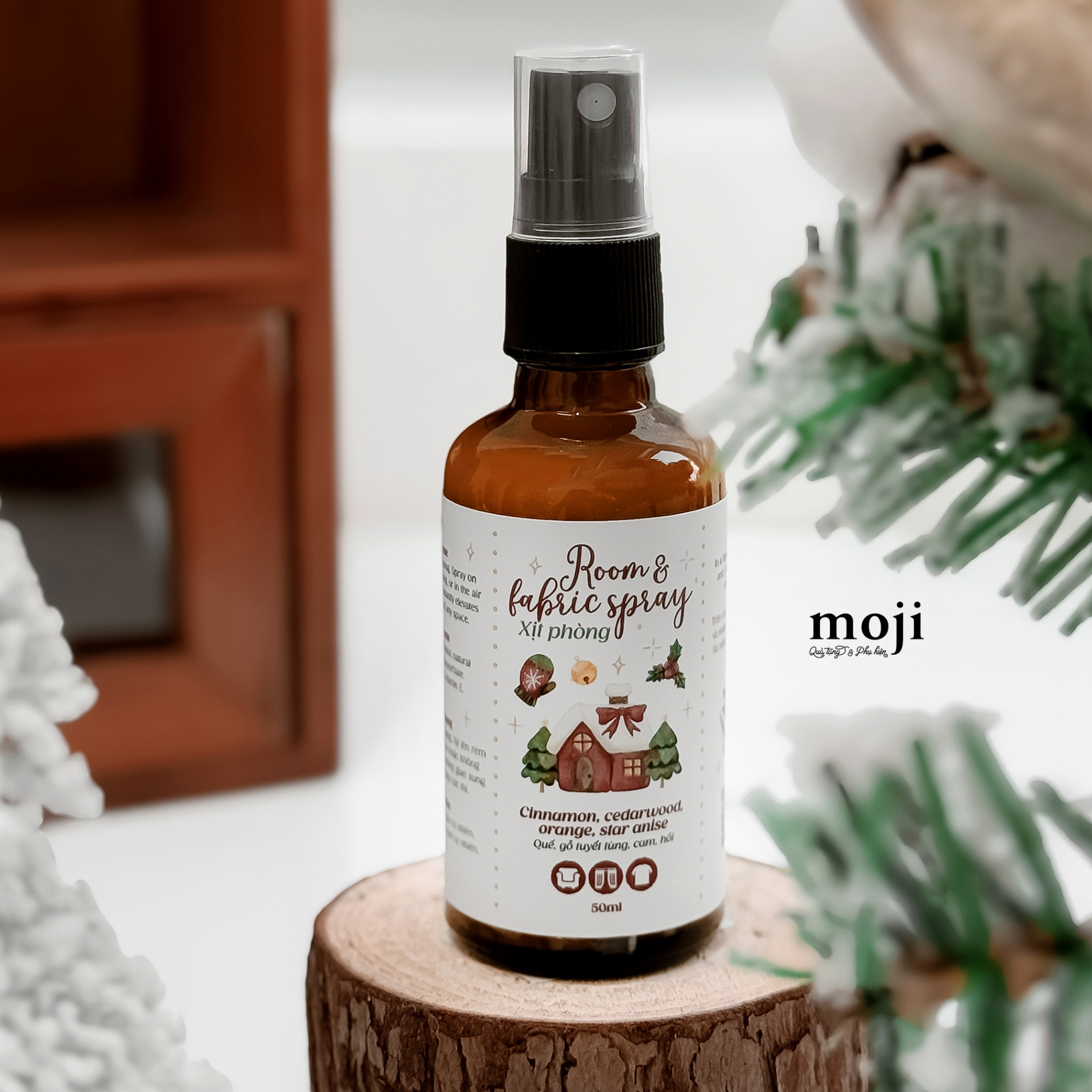 Xịt phòng Christmas house with cinnamon cendarwood and else Xmas 50ml