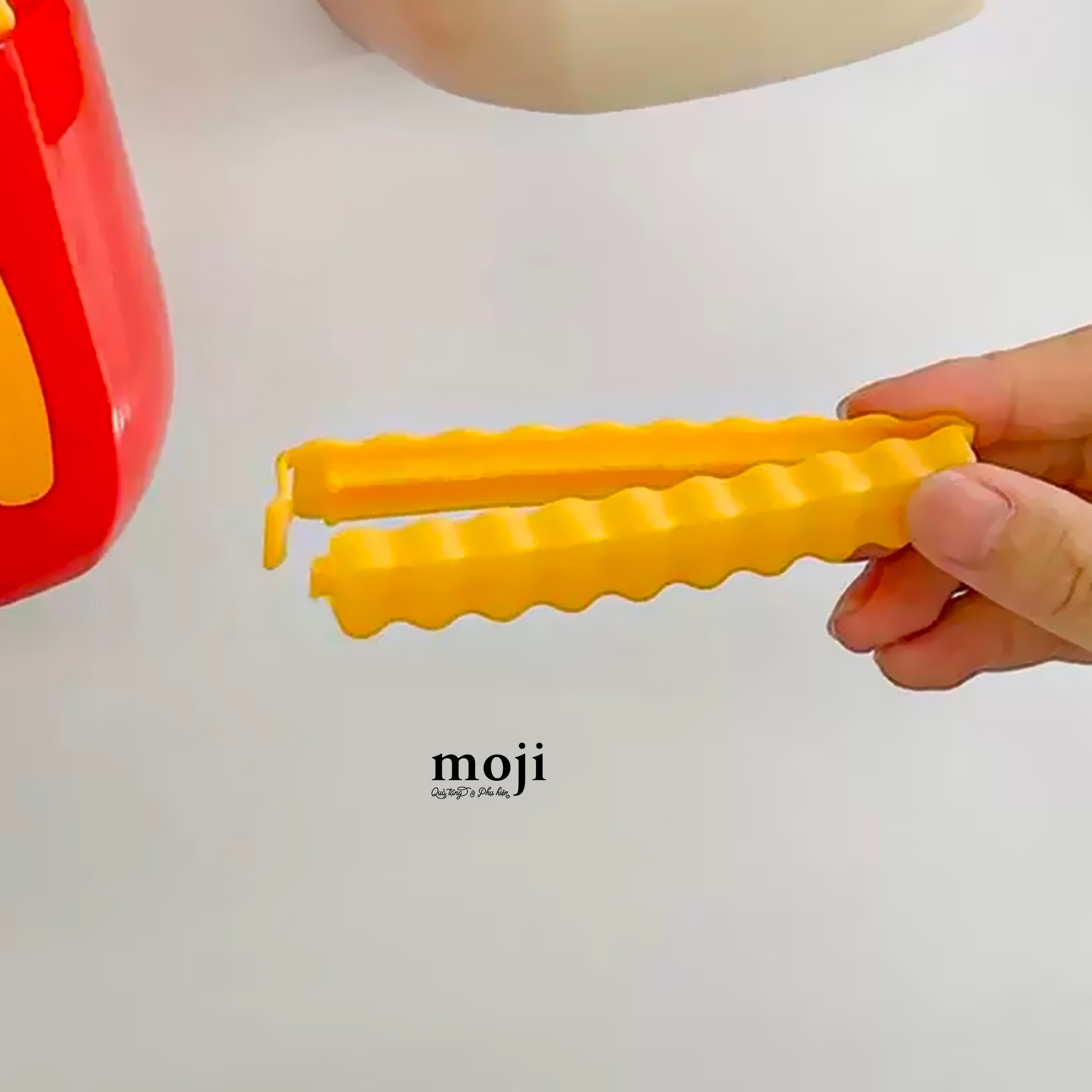 ThumbnailUri