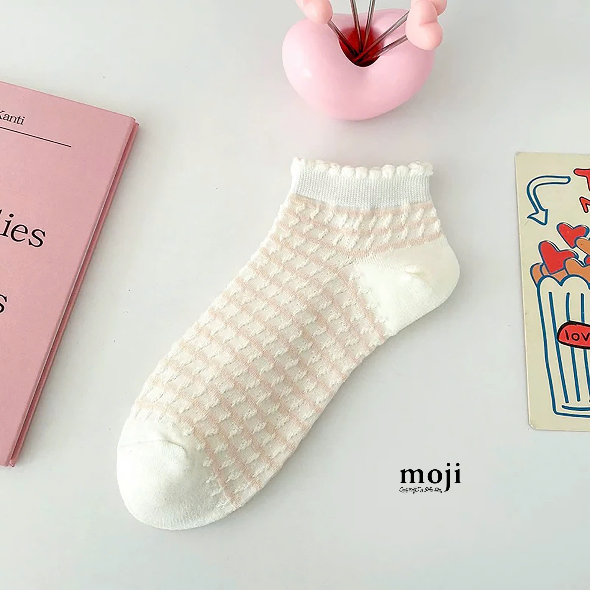 Tất vớ cổ ngắn Sọc ngang họa tiết dập nổi viền hạt
