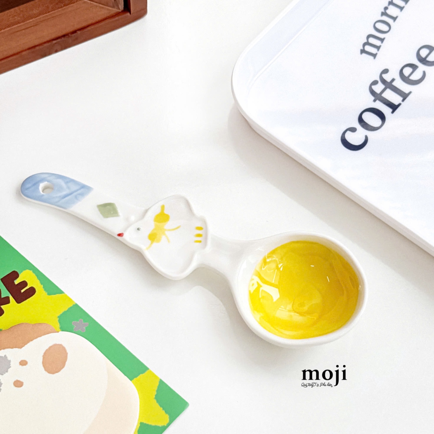 Thìa muỗng sứ Chick bow nơ