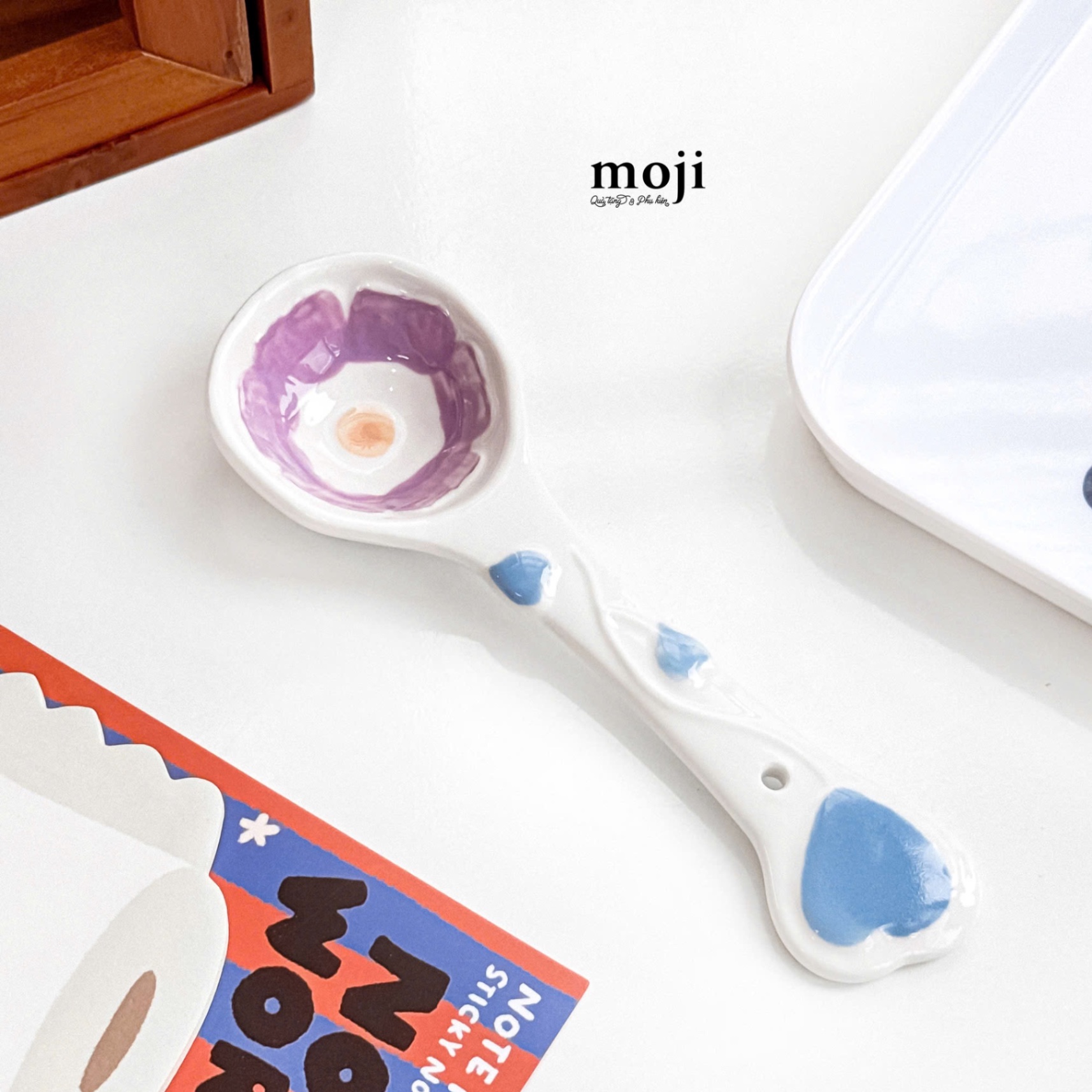 Thìa muỗng sứ Heart balloons bong bóng
