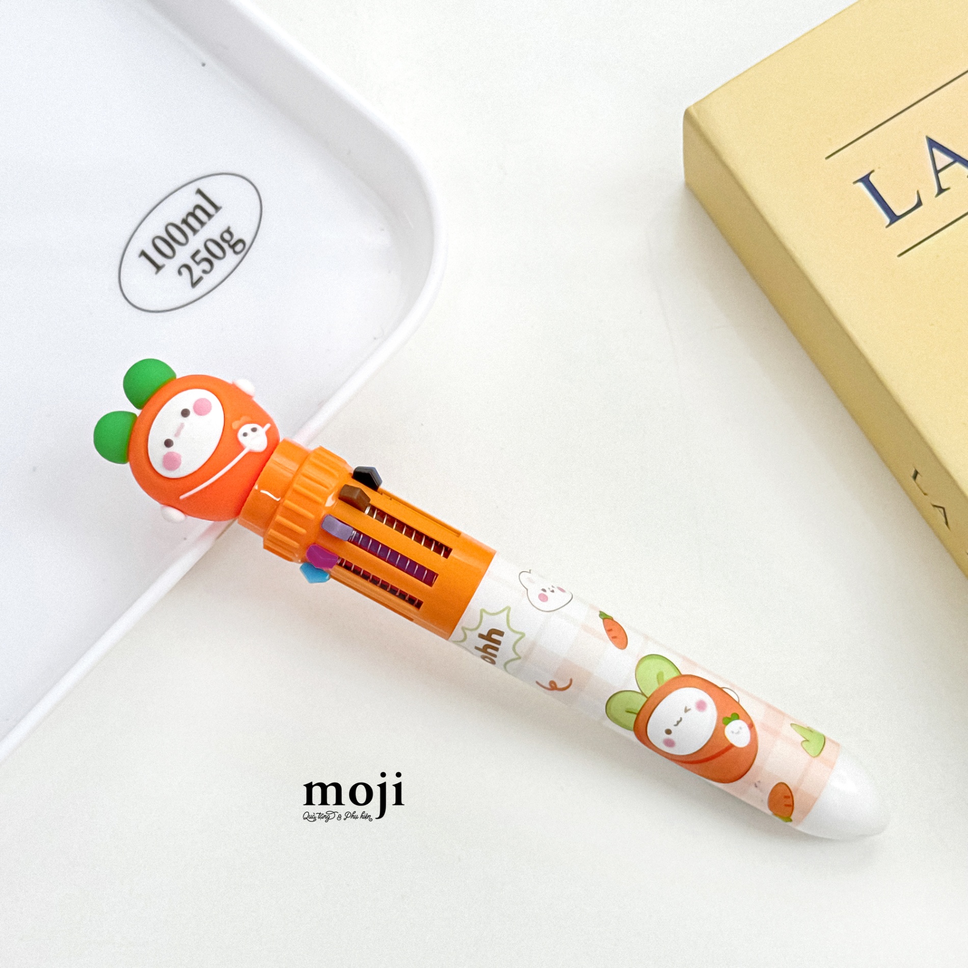 Bút viết bấm nhiều màu Rabbit carrot má hồng