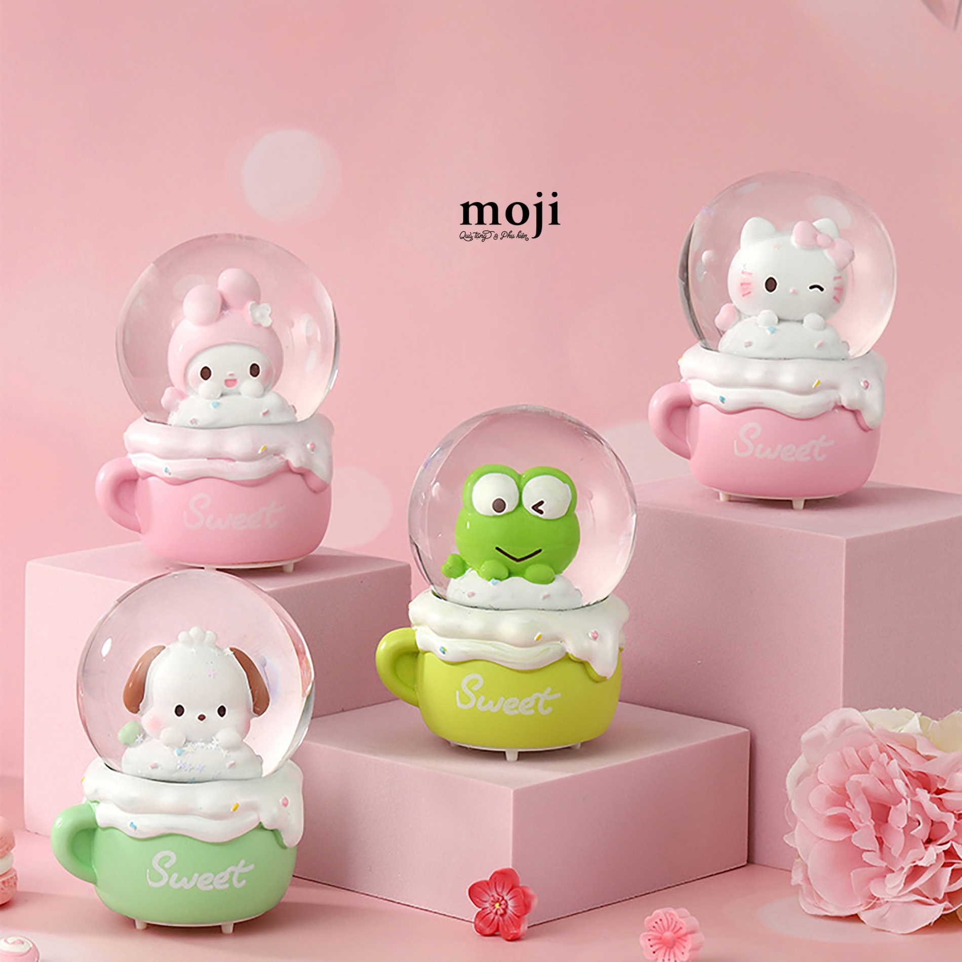 Quả cầu tuyết Sanrio family sweet cup có đèn 4x7