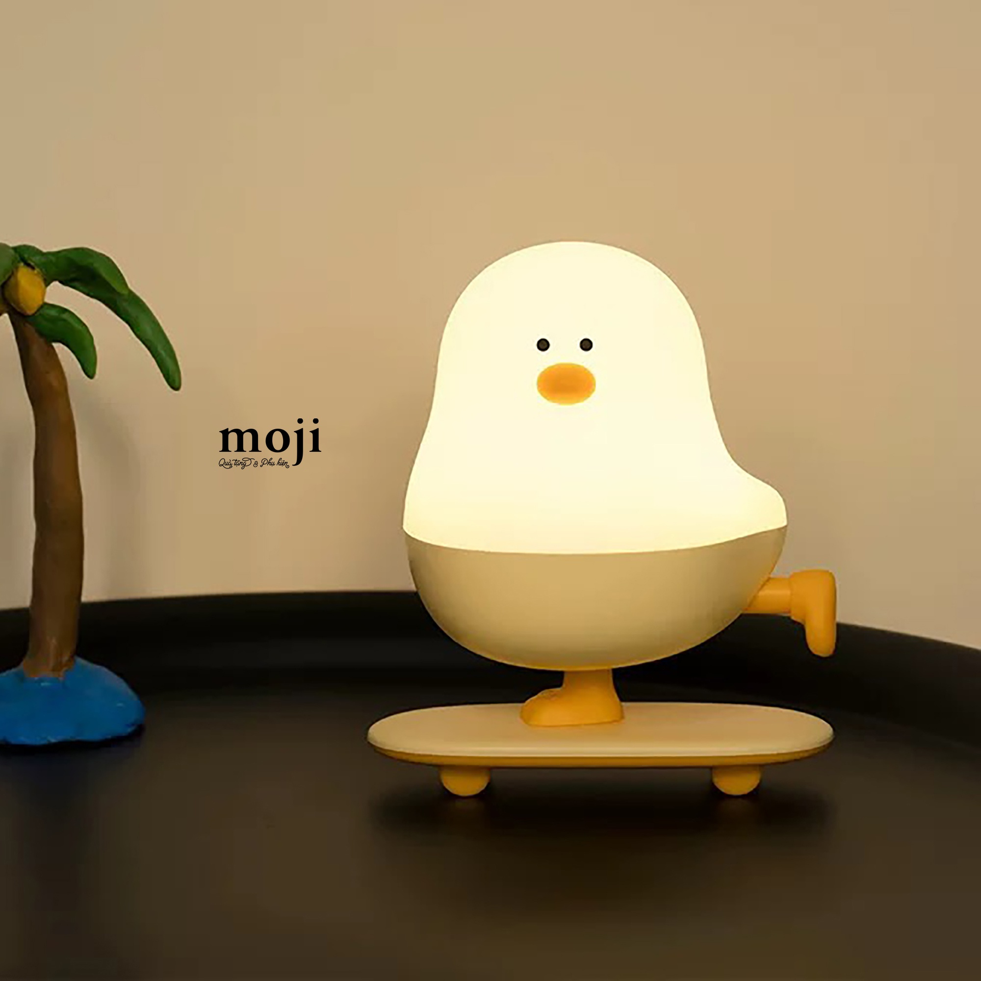 Đèn ngủ led Cute chick skateboard trượt ván cao cấp sạc tích điện 12x13