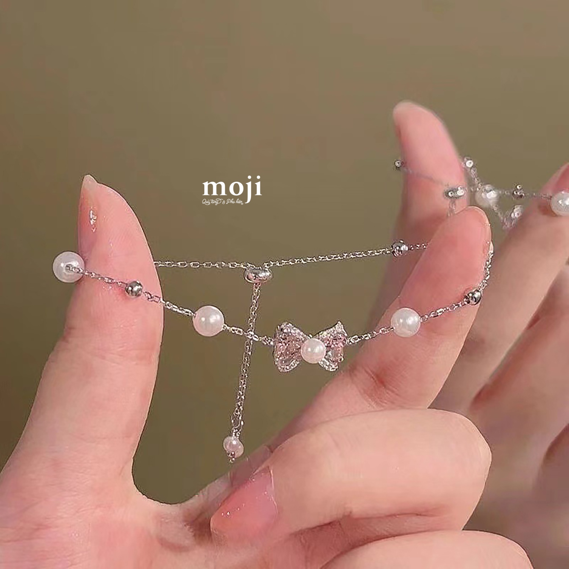 Vòng tay mạ bạc Bow nơ đính đá màu ngọc trai