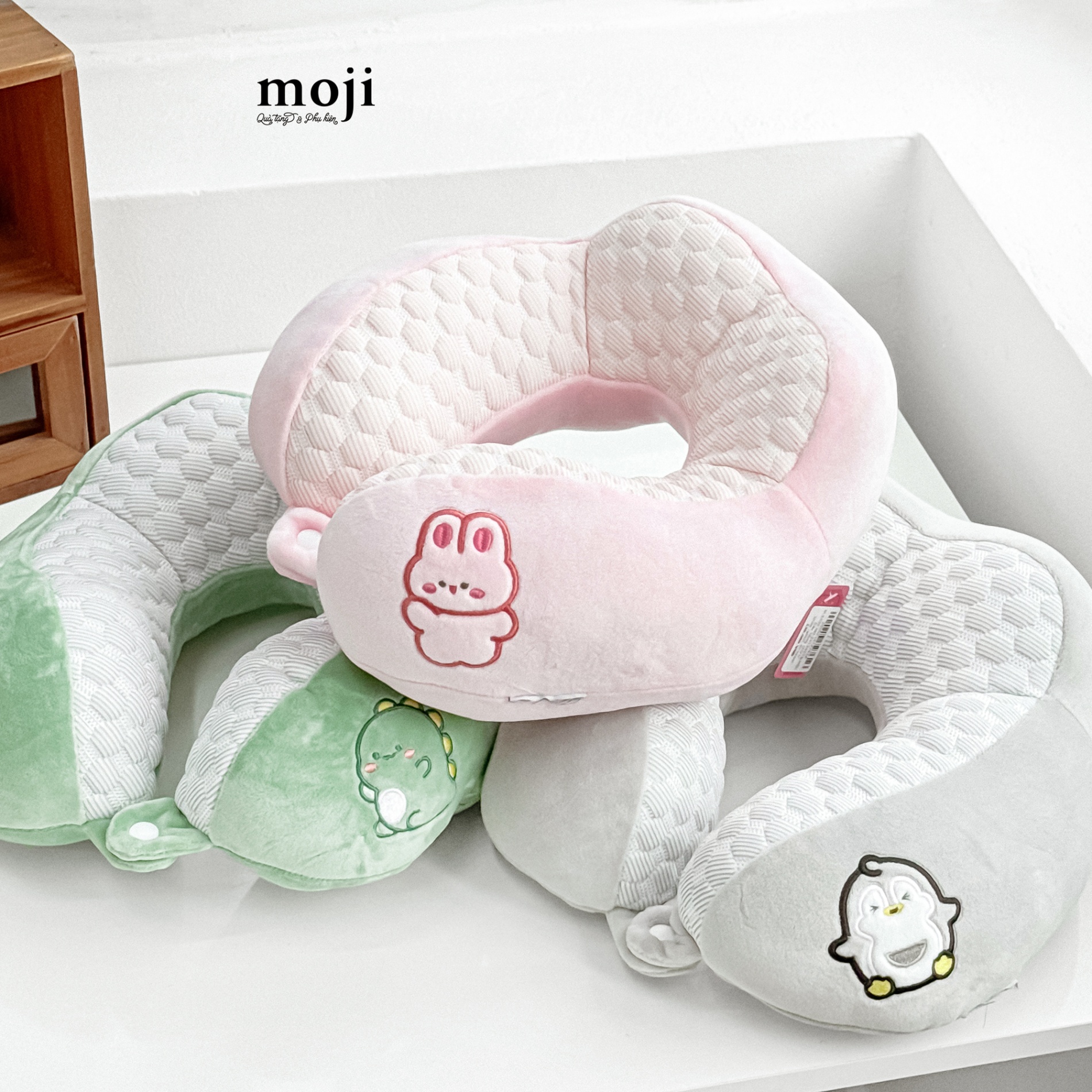 Gấu bông chữ U Little rabbit dinosaur khủng long penguin chim cánh cụt