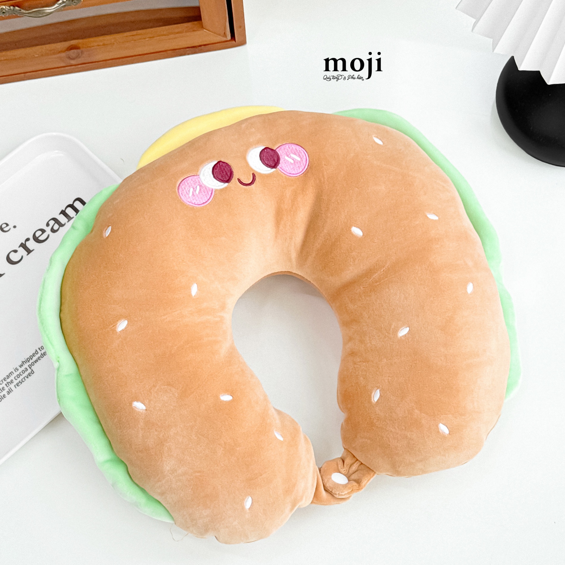 Gấu bông chữ U Fast food hamburger cute face má hồng