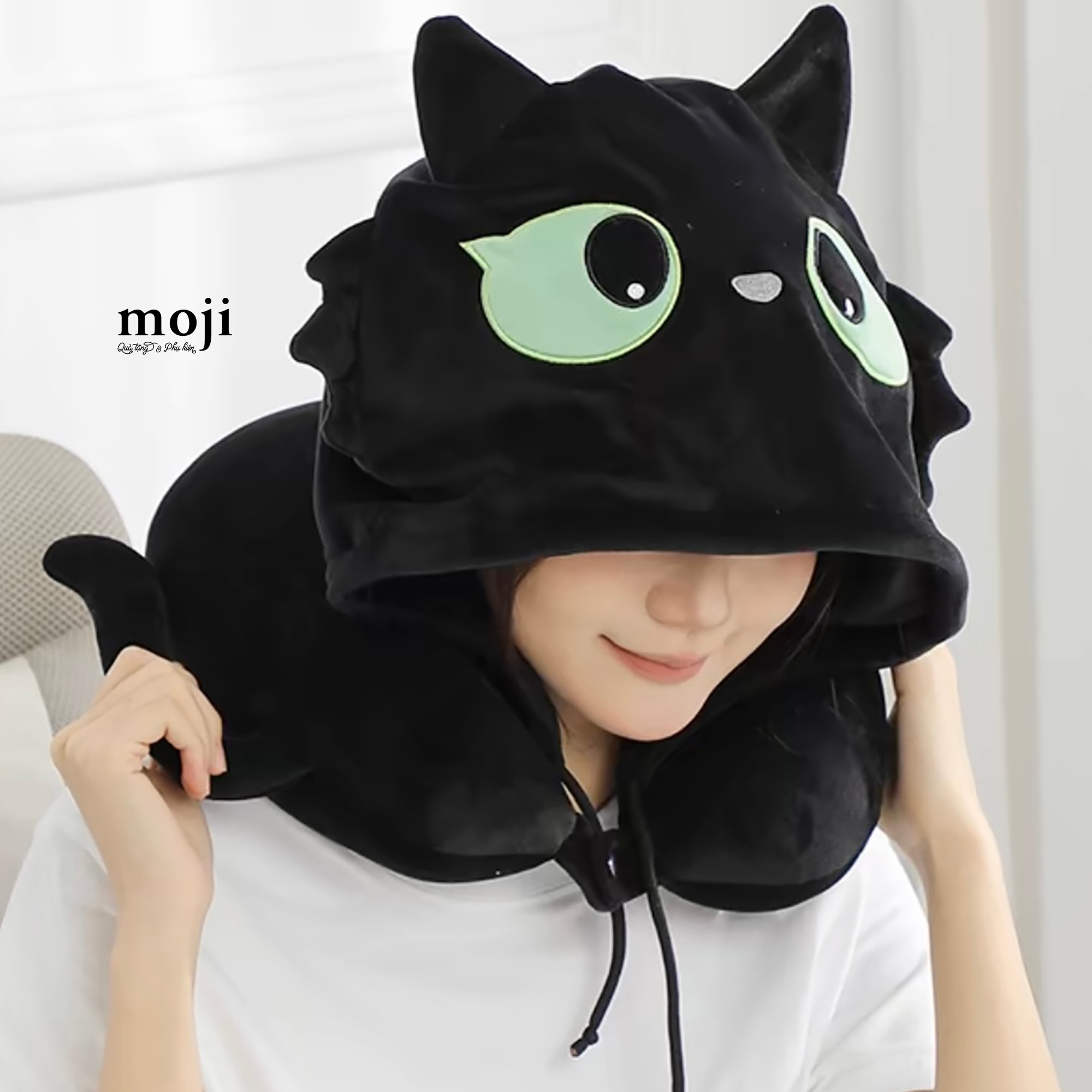 Gấu bông chữ U có mũ Black cat big eyes mắt xanh có tai