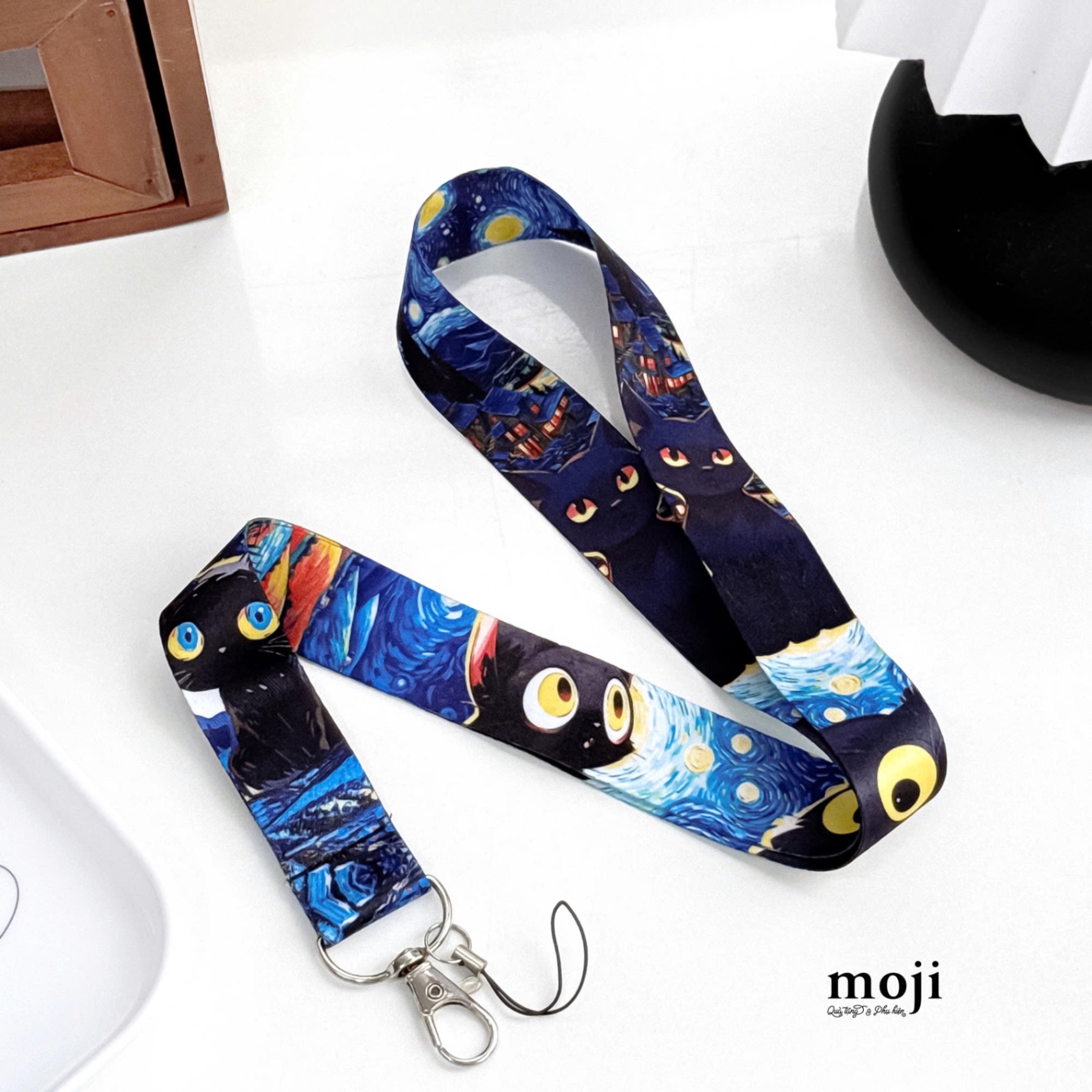 Strap đa năng Black cat in The Starry Night Van Gogh