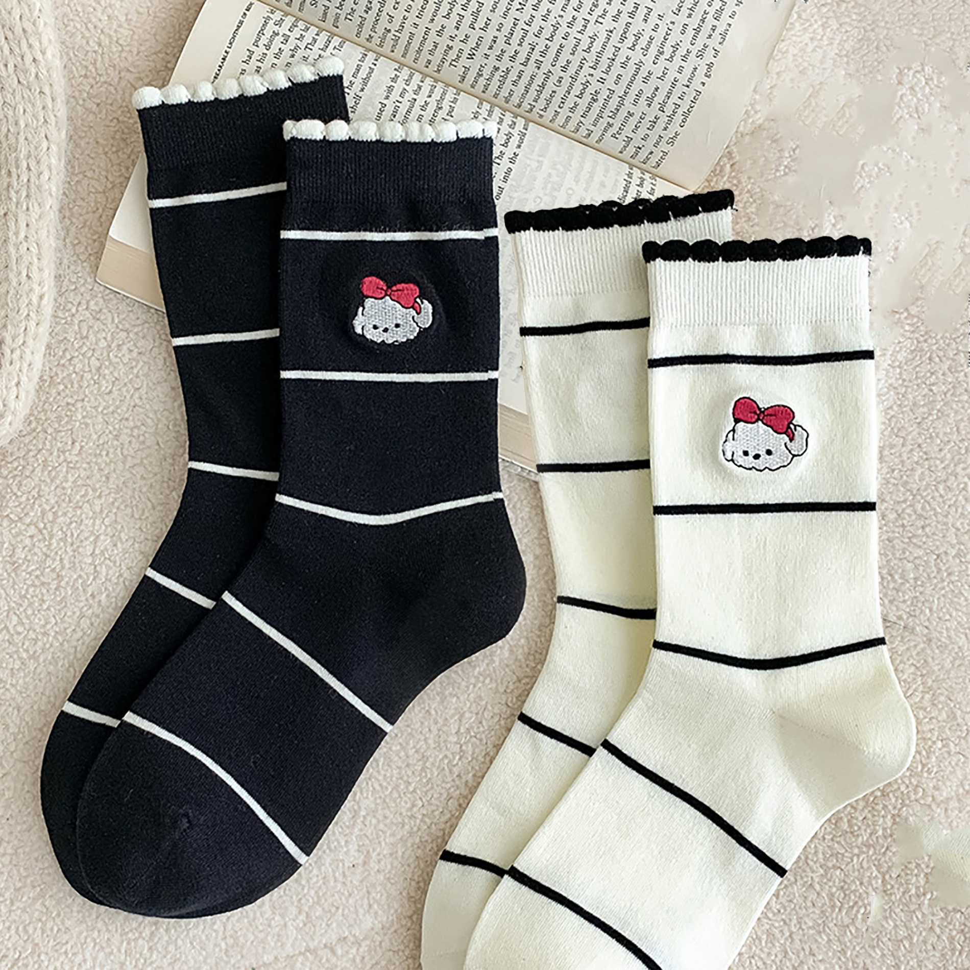 Tất vớ cổ cao Cute dog face bow nơ nền màu đường kẻ ngang