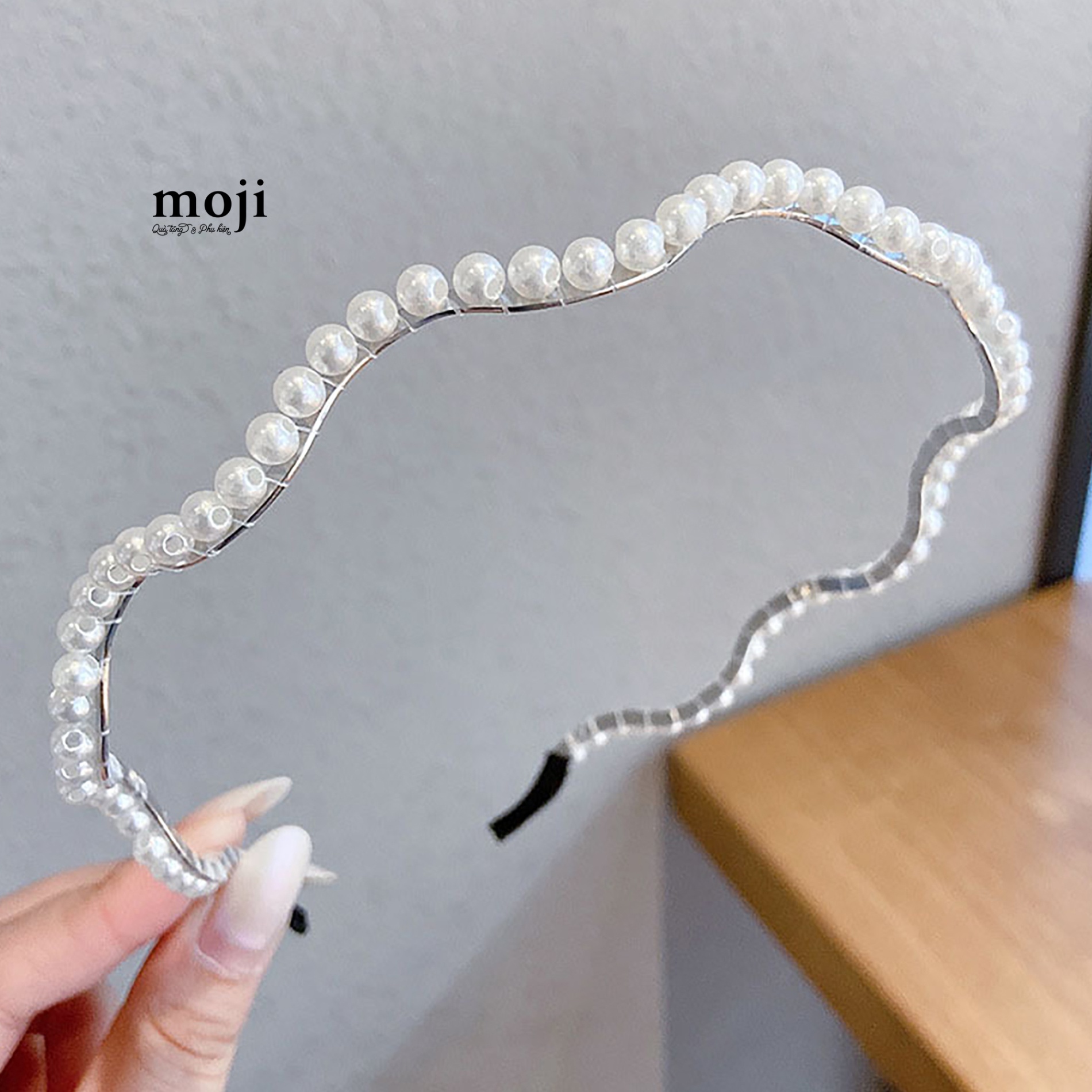 Băng đô bờm chuỗi ngọc trai lượn sóng