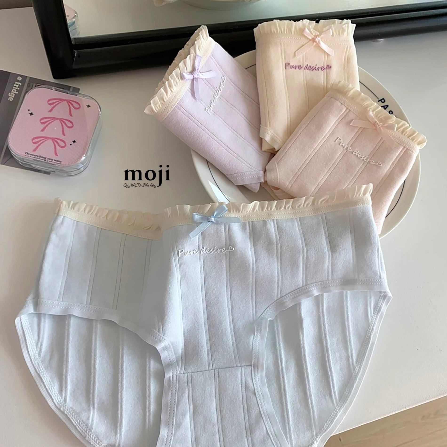 Quần chip MJ Pure desire sọc dọc nền màu có viền