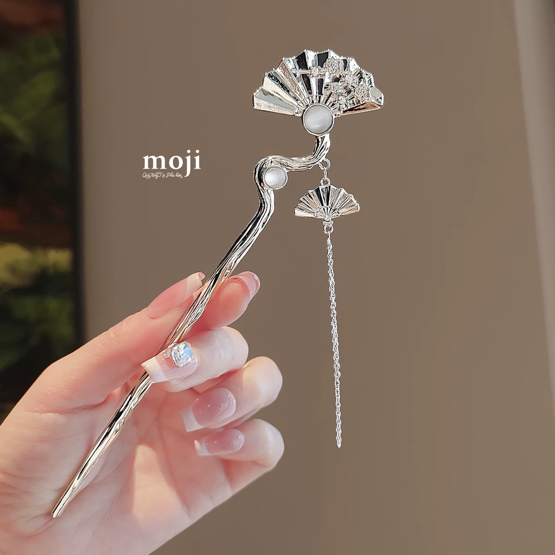 Trâm cài tóc Quạt xòe thả dây dài