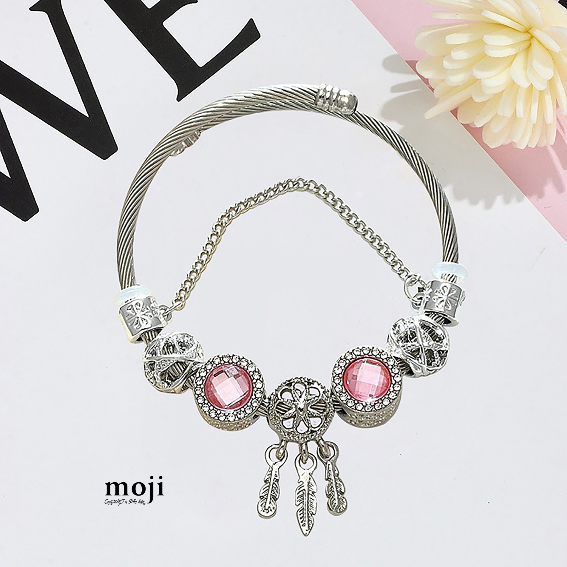 Vòng tay charm Dream catcher đá hồng dây xích