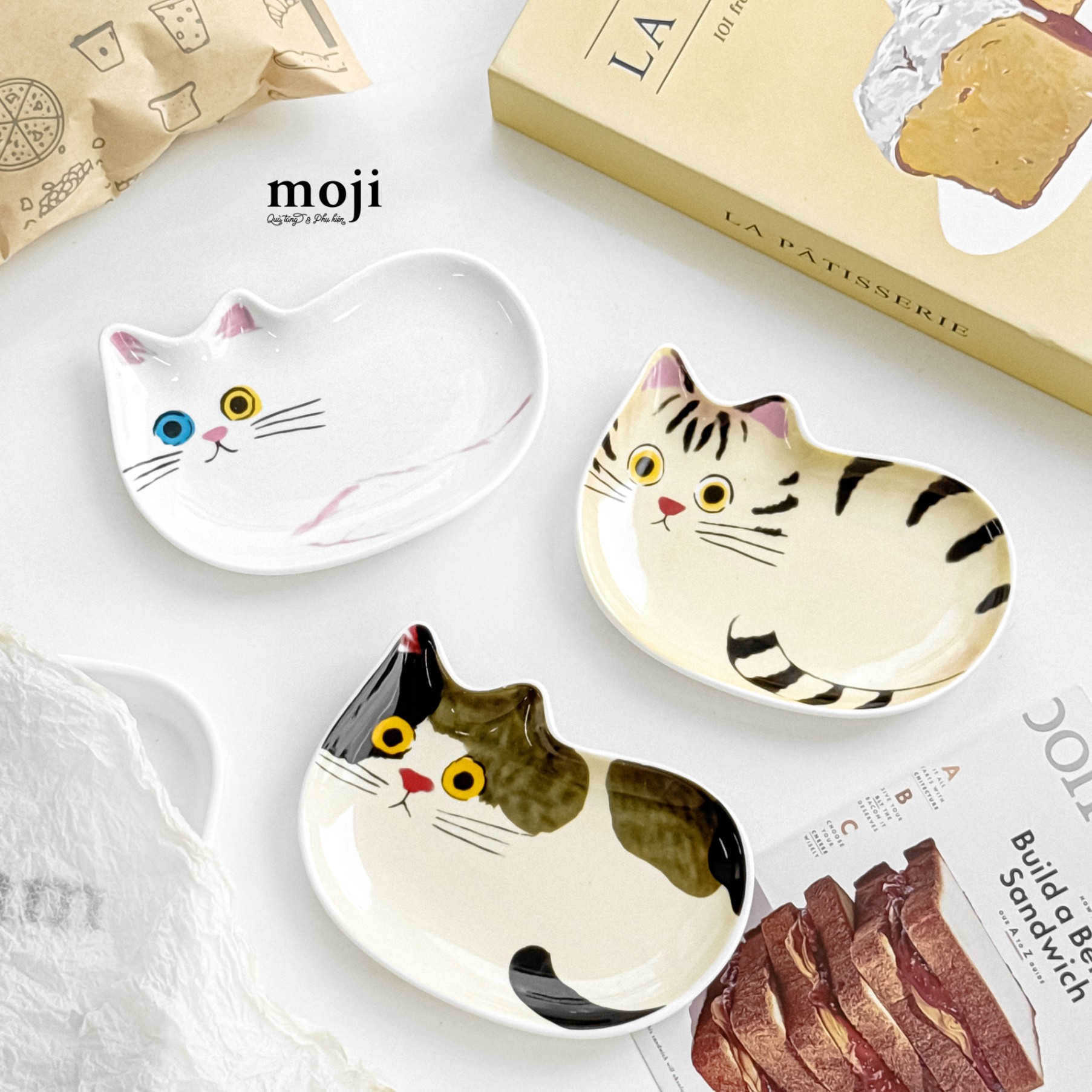 Đĩa gốm sứ mini Cute cat mắt tròn nằm có tai 8x12