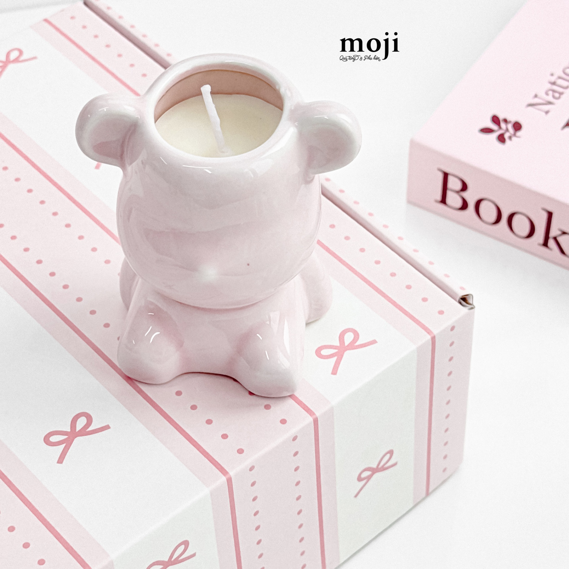 Nến thơm hũ Baby bear one color with rose 6x8