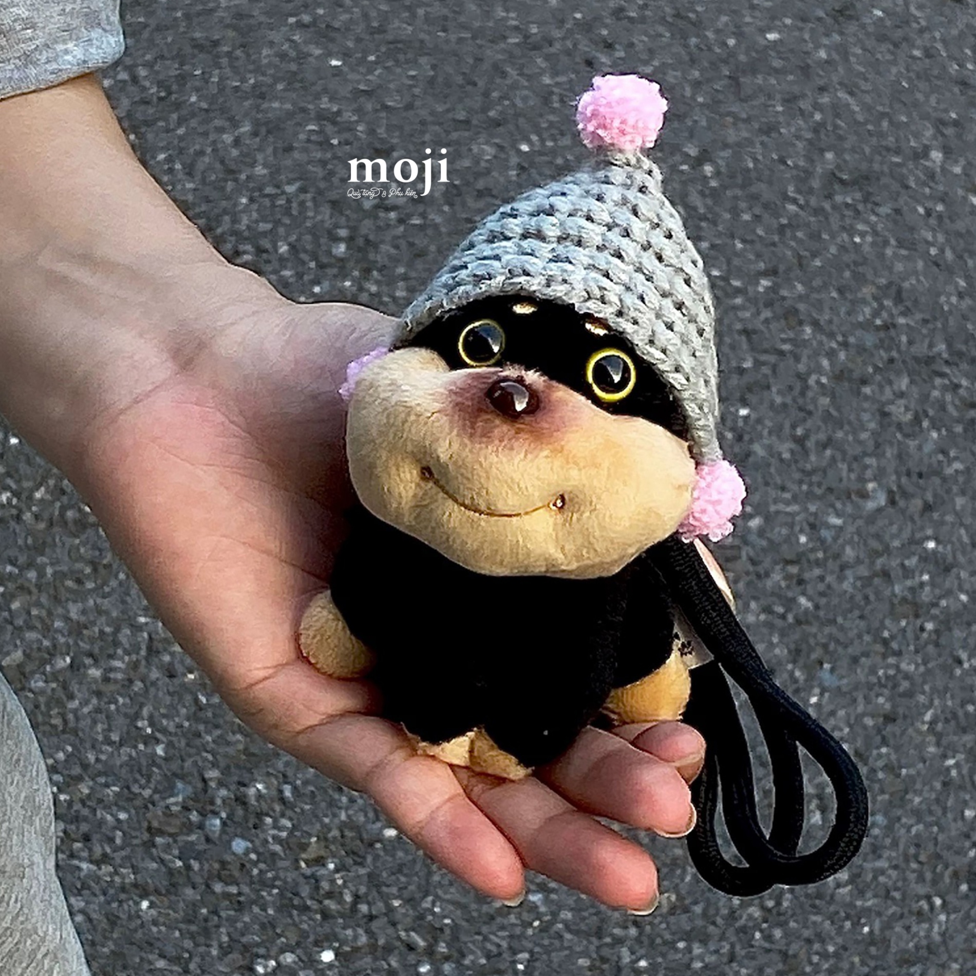 Móc khóa nhồi bông Cute dog đội mũ có cục bông