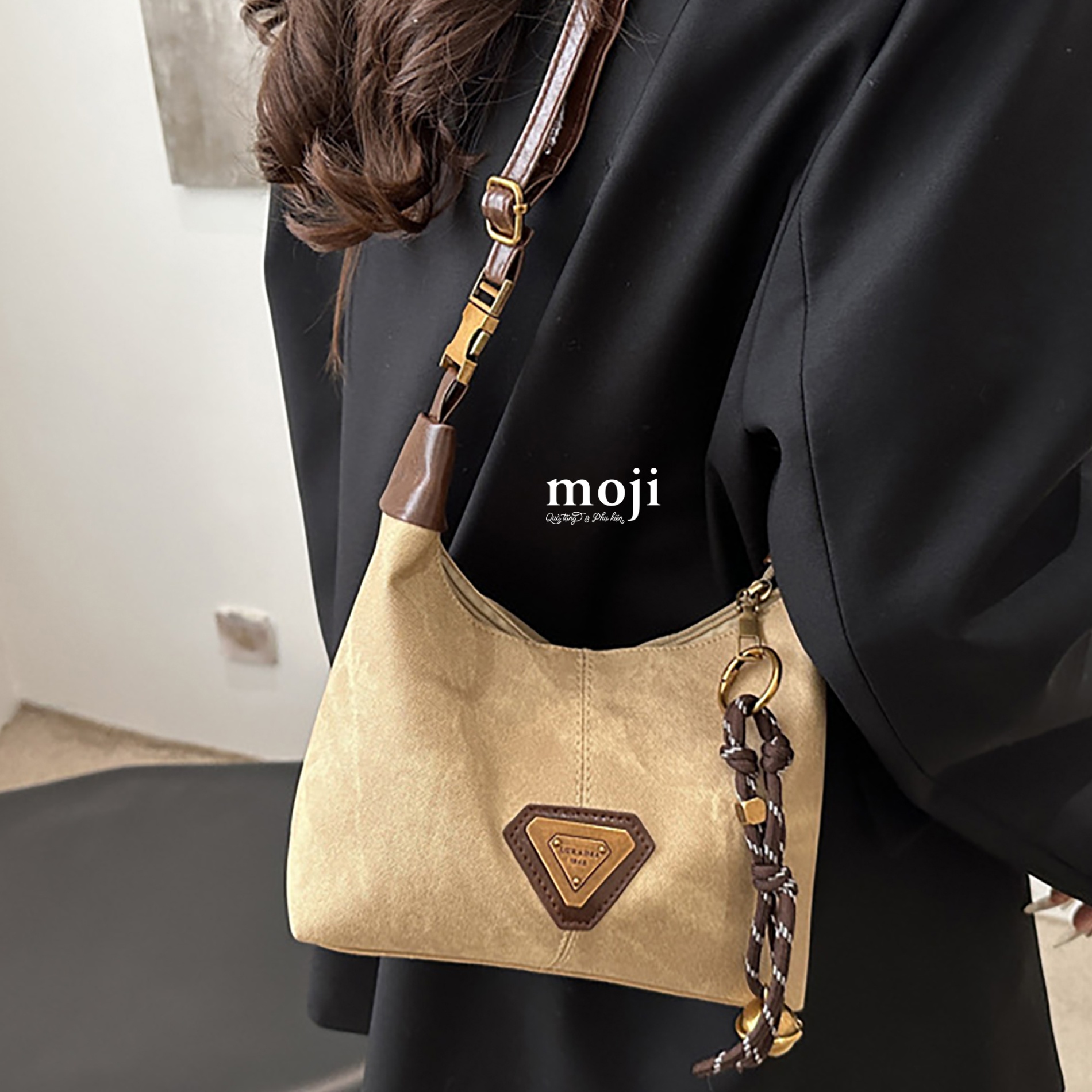 Túi đeo da Diamond kim cương nền màu kèm móc 9x20x20
