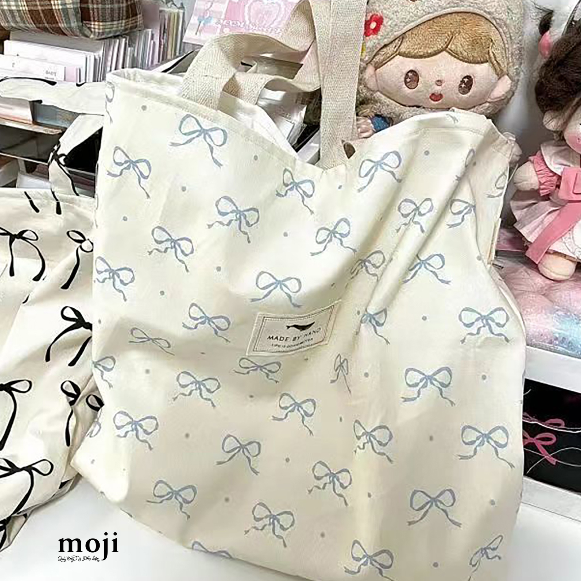 Túi đeo vải Bow nơ chấm tròn text stamp 31x32