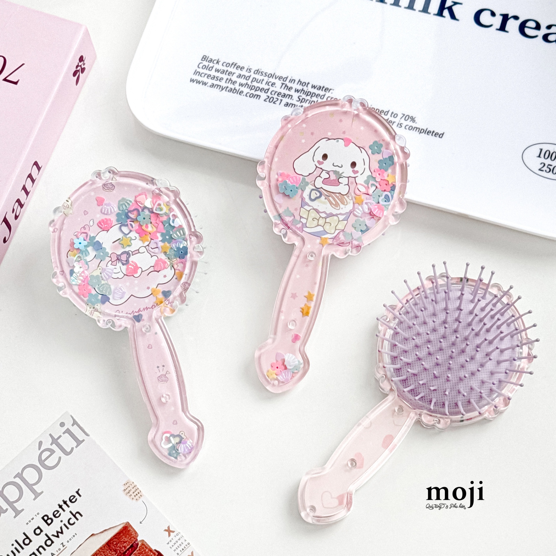Lược đệm mát xa Sanrio family Cinnamoroll má hồng flower màu sắc