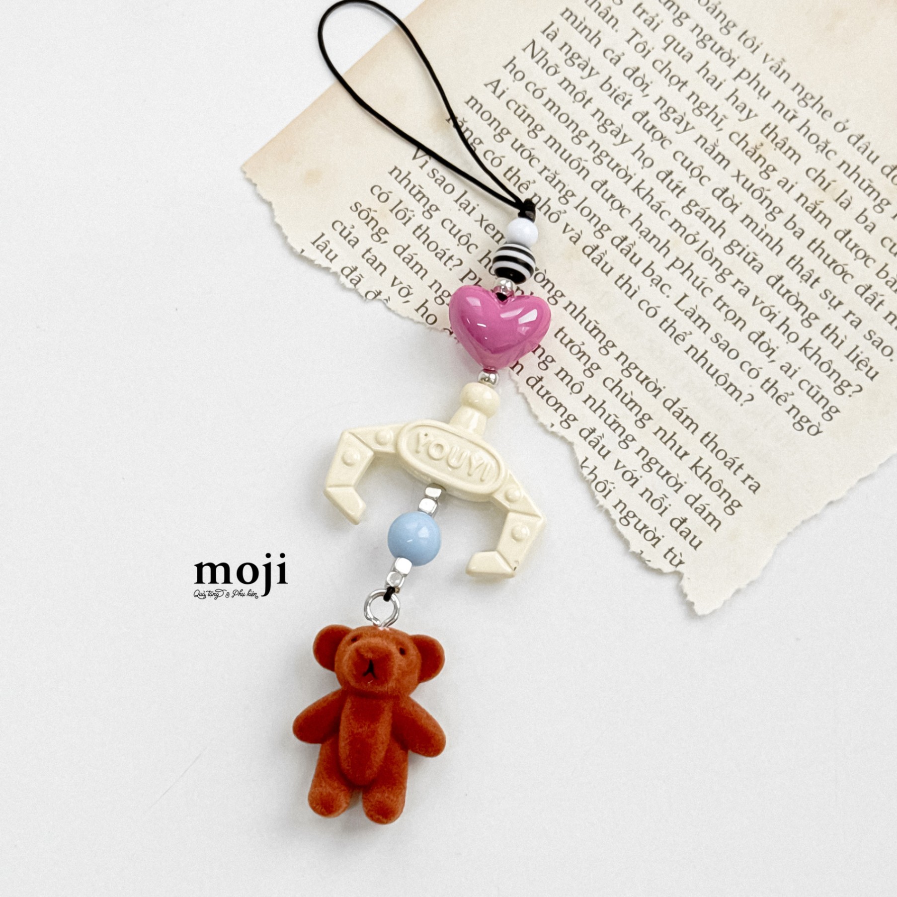 Móc đeo điện thoại Càng gắp thú baby bear heart hạt tròn