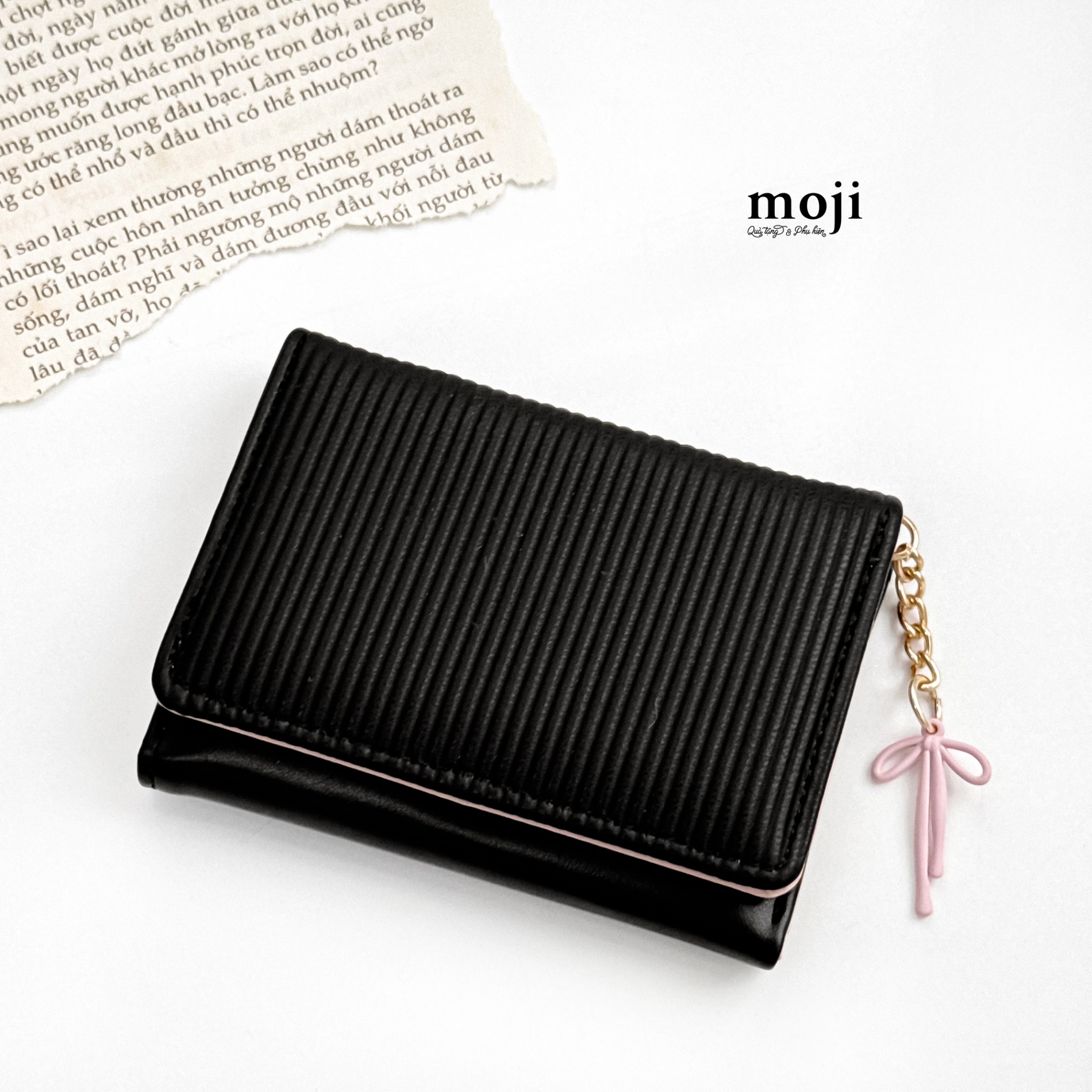 Ví da gập ngắn Basic sọc dọc 1 màu bow nơ 8x10