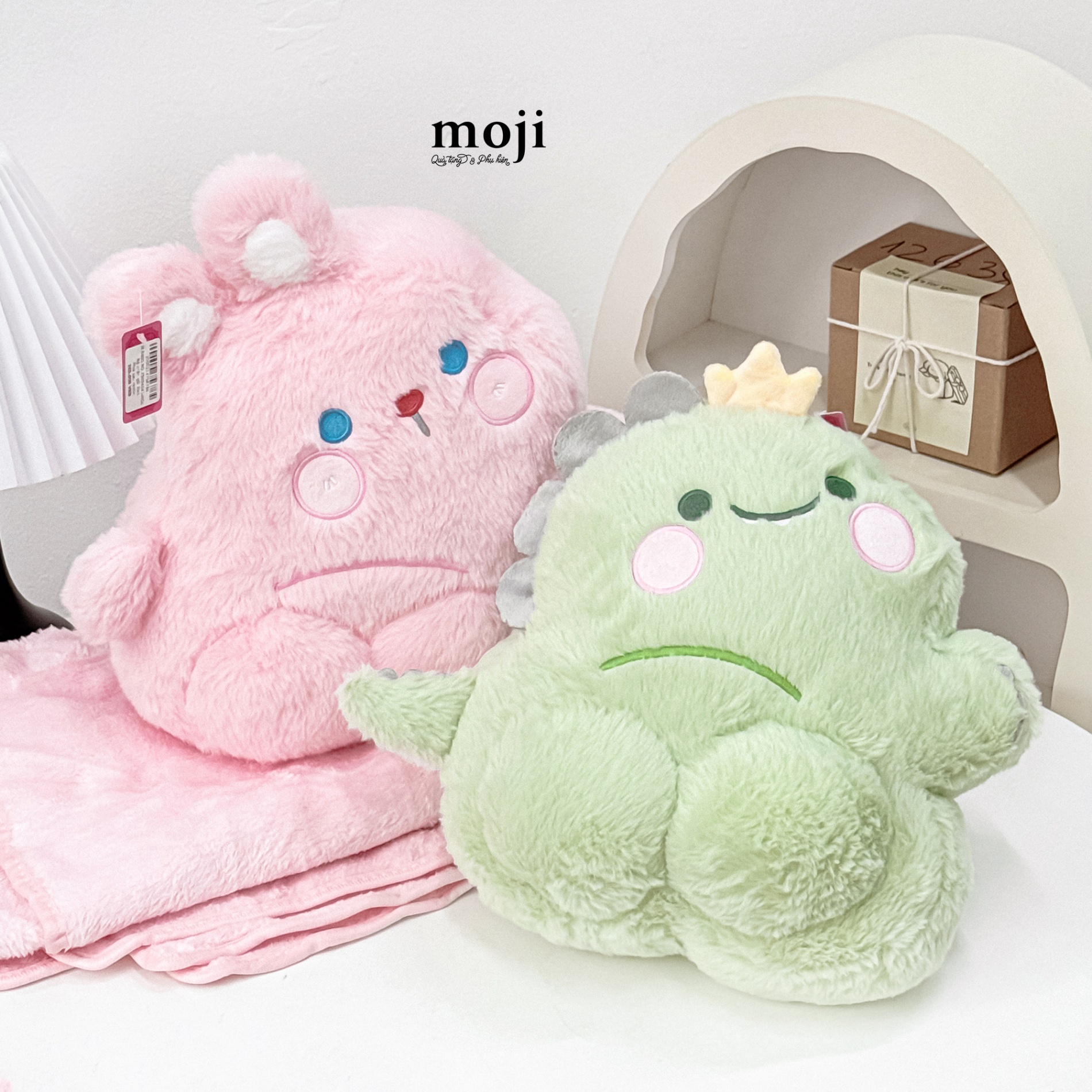 Bộ chăn gối 2in1 Phía sau rabbit dinosaur khủng long đuýt toa 35x100x170