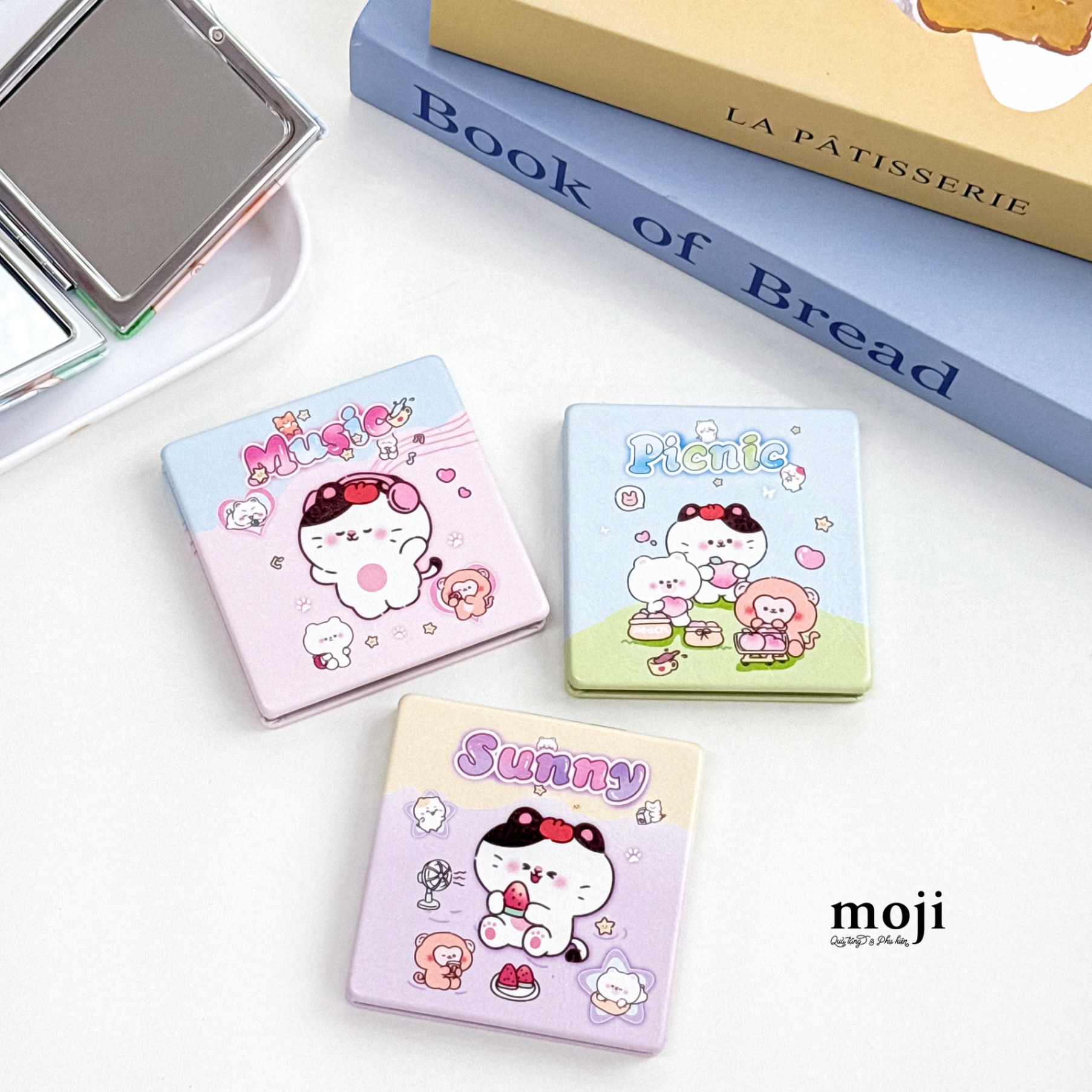Gương gập vuông Cute cat music travel picnic sunny 7x7