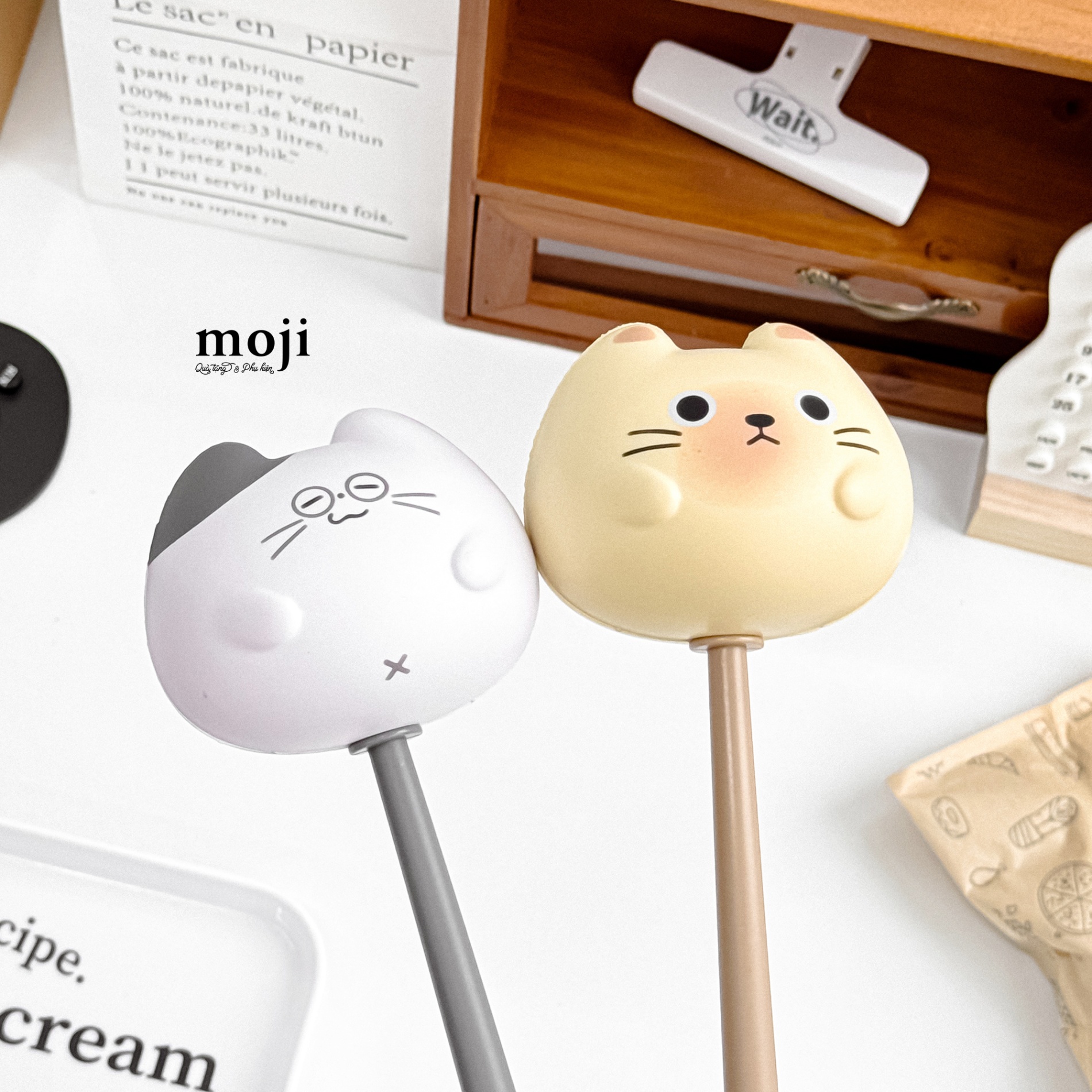 Gậy mát xa squishy Cat face mèo béo có tai