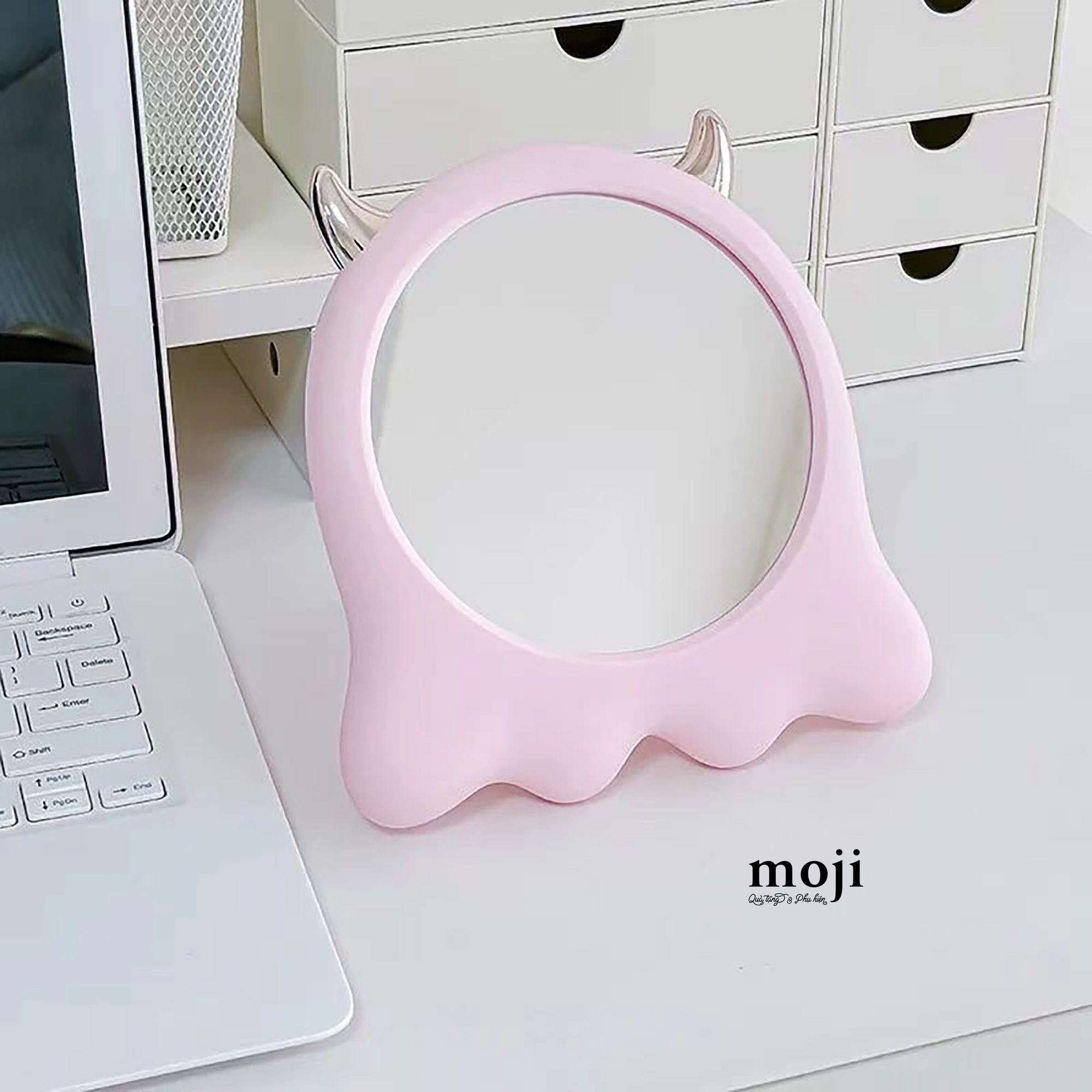 Gương để bàn treo tường Devil có sừng phối màu 17x19