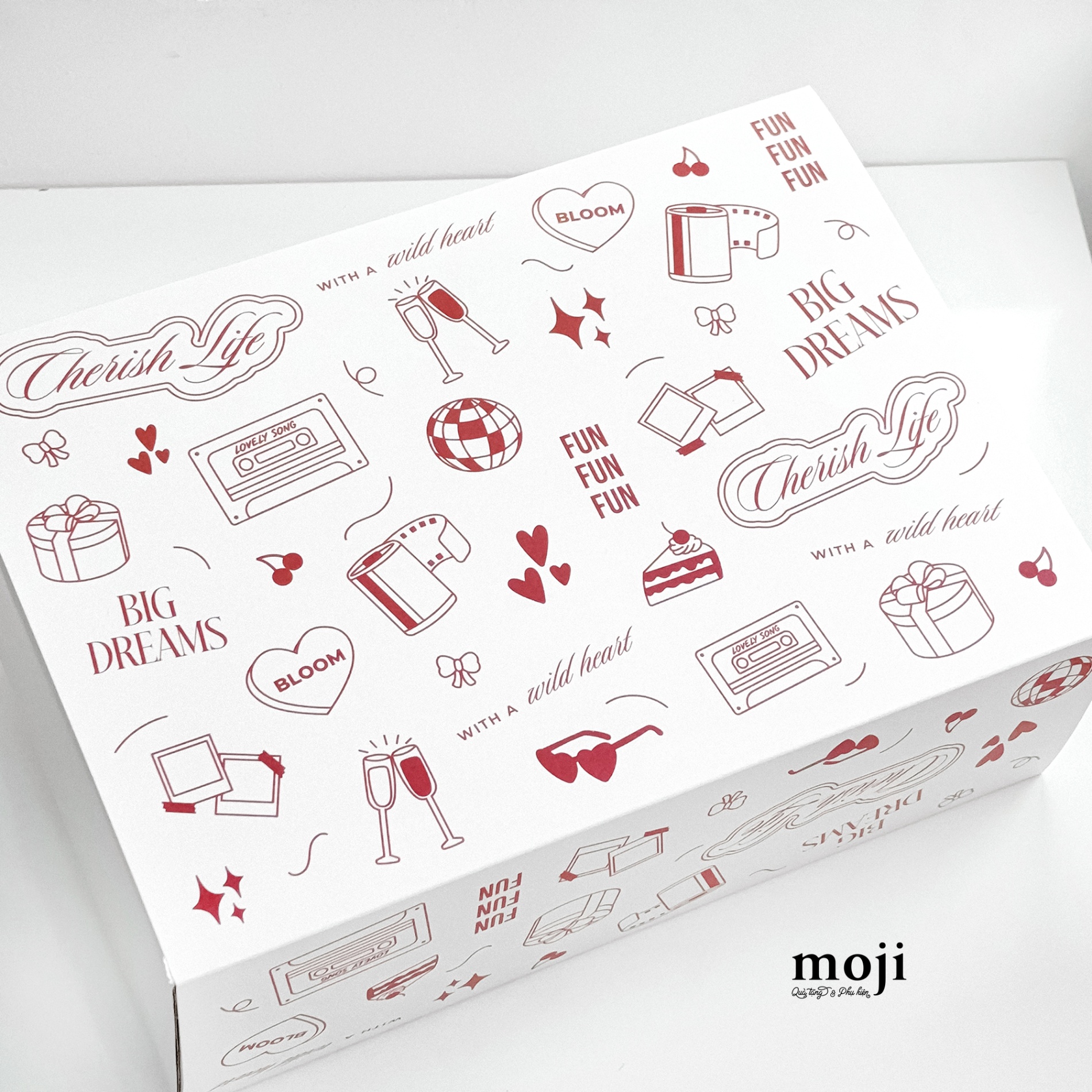 Hộp quà MZ nắp kéo Cherish life with a wild heart 12x24x34