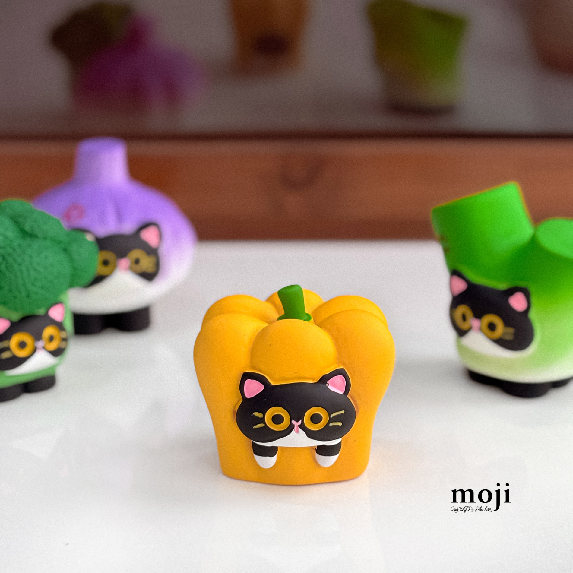 Tượng trưng bày trang trí Cat copslay vegetable ớt chuông 5x5