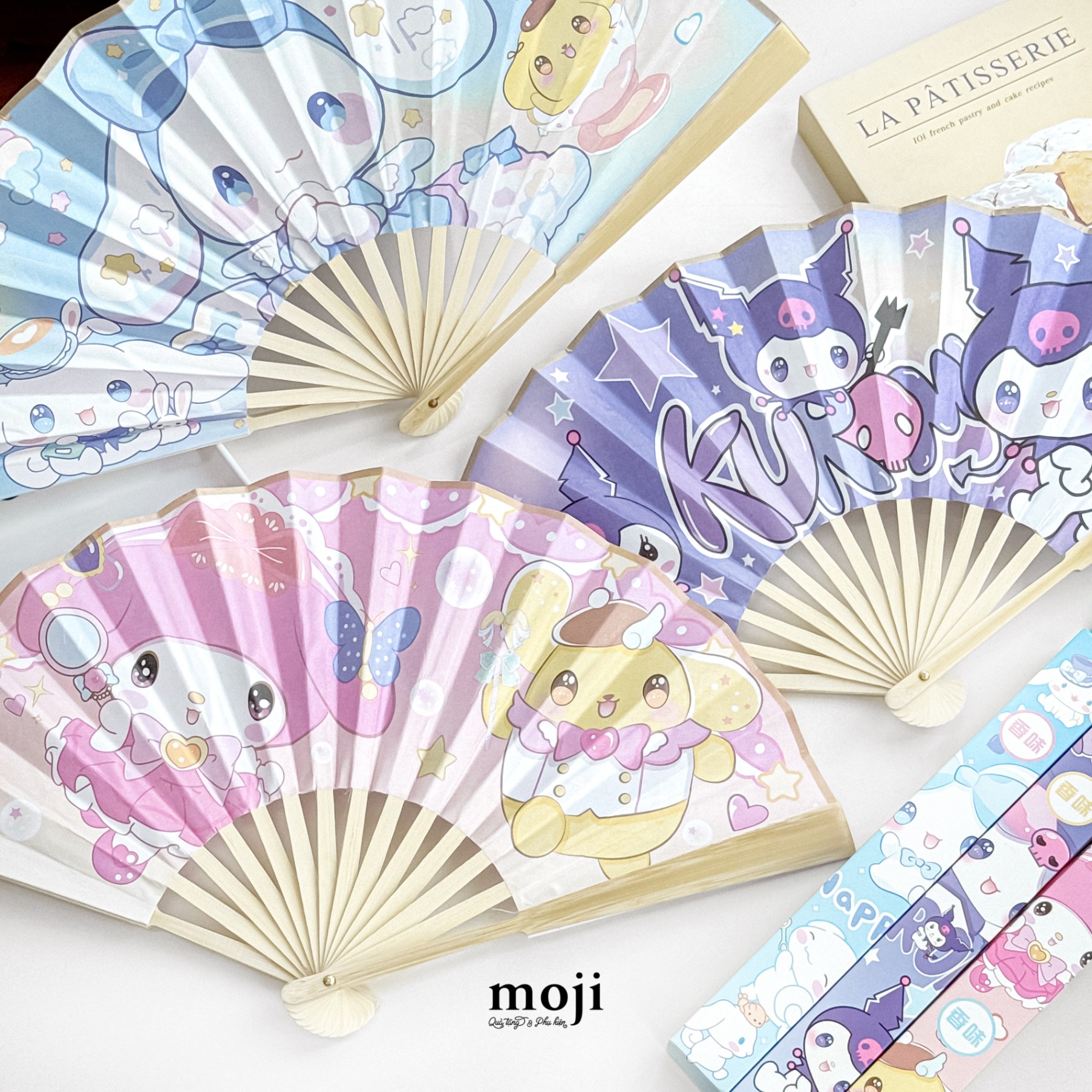 Quạt xòe MJ Sanrio family mắt long lanh