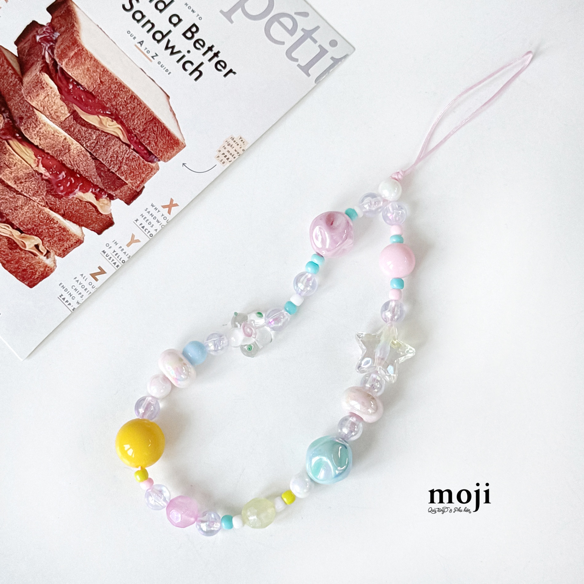 Dây đeo điện thoại Flower star trong suốt hạt lớn màu sắc