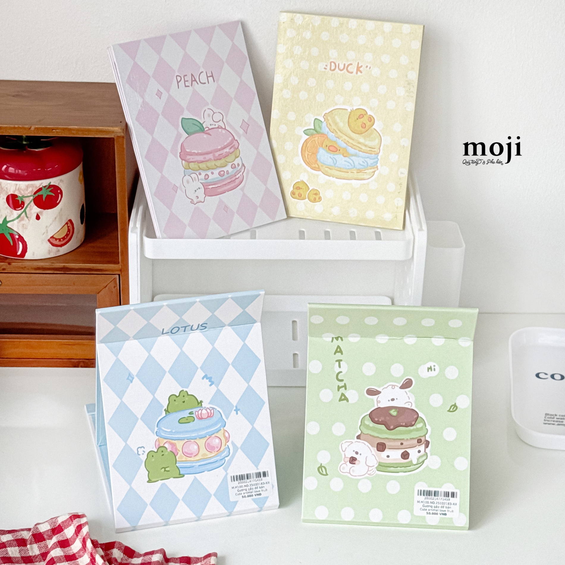 Gương gập để bàn Cute animal love fruit flower nền họa tiết 13x16