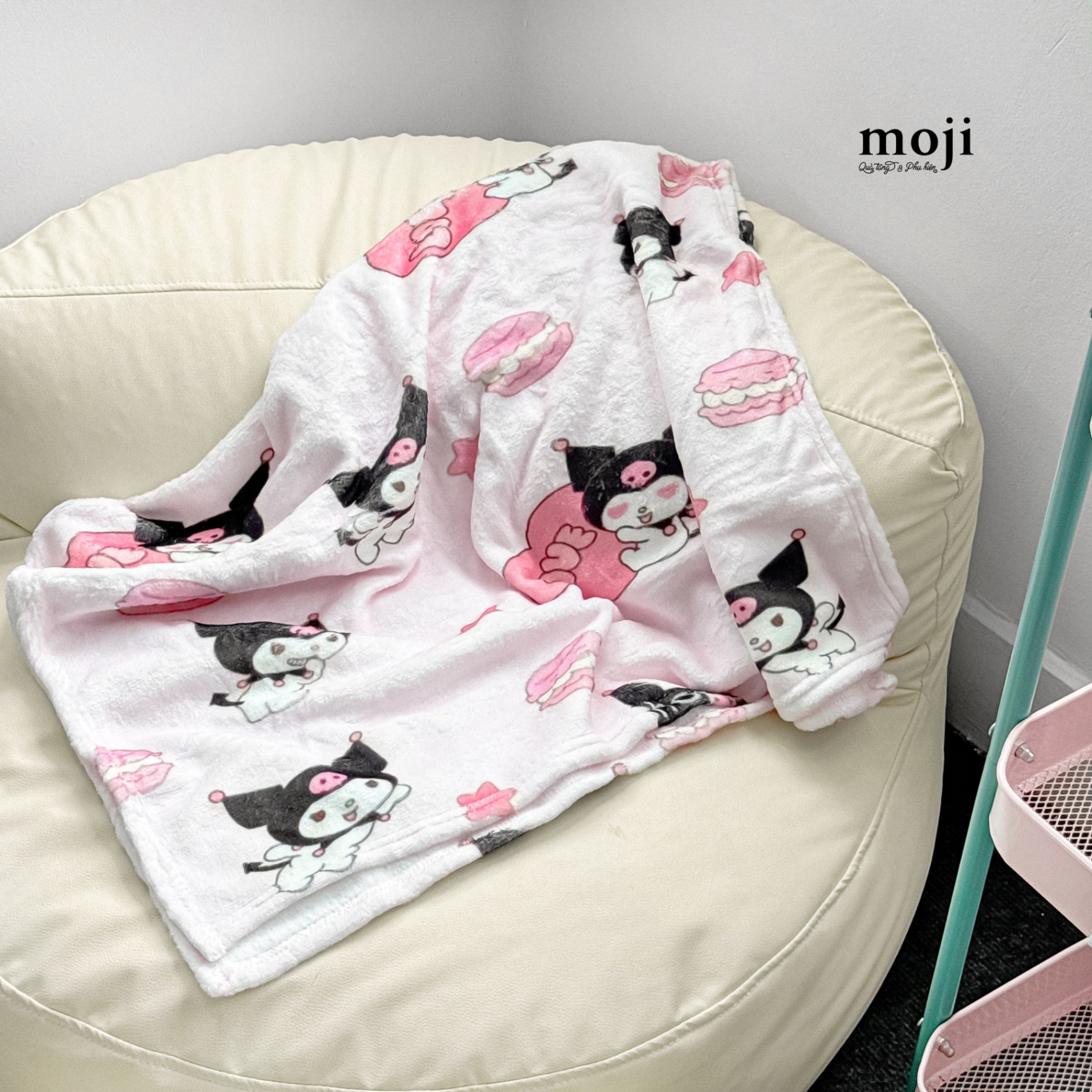 Chăn mền MJ Sanrio family Kuromi macaron heart love star 70x100