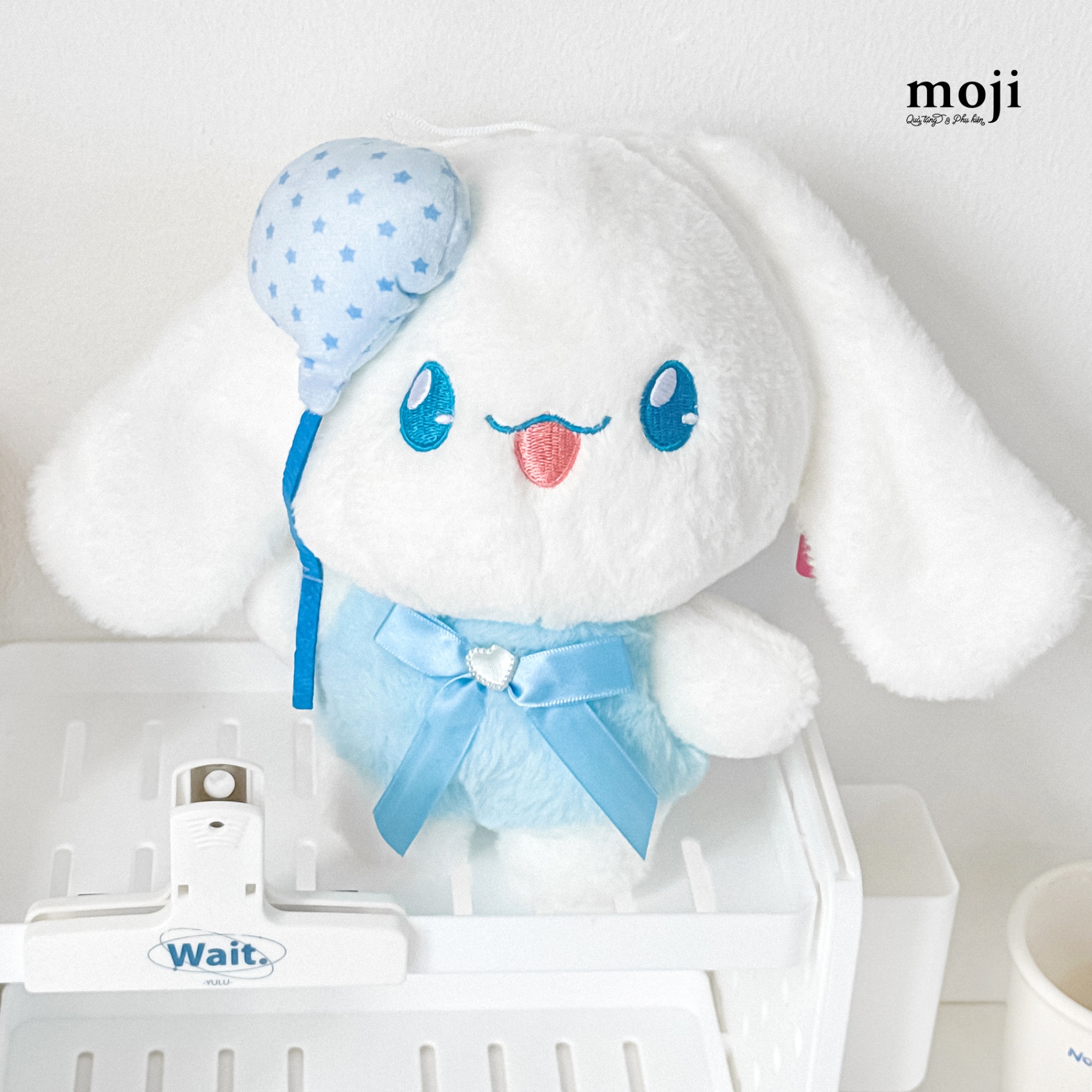 Gấu bông MS Sanrio family Cinnamoroll cầm bóng bay 22cm