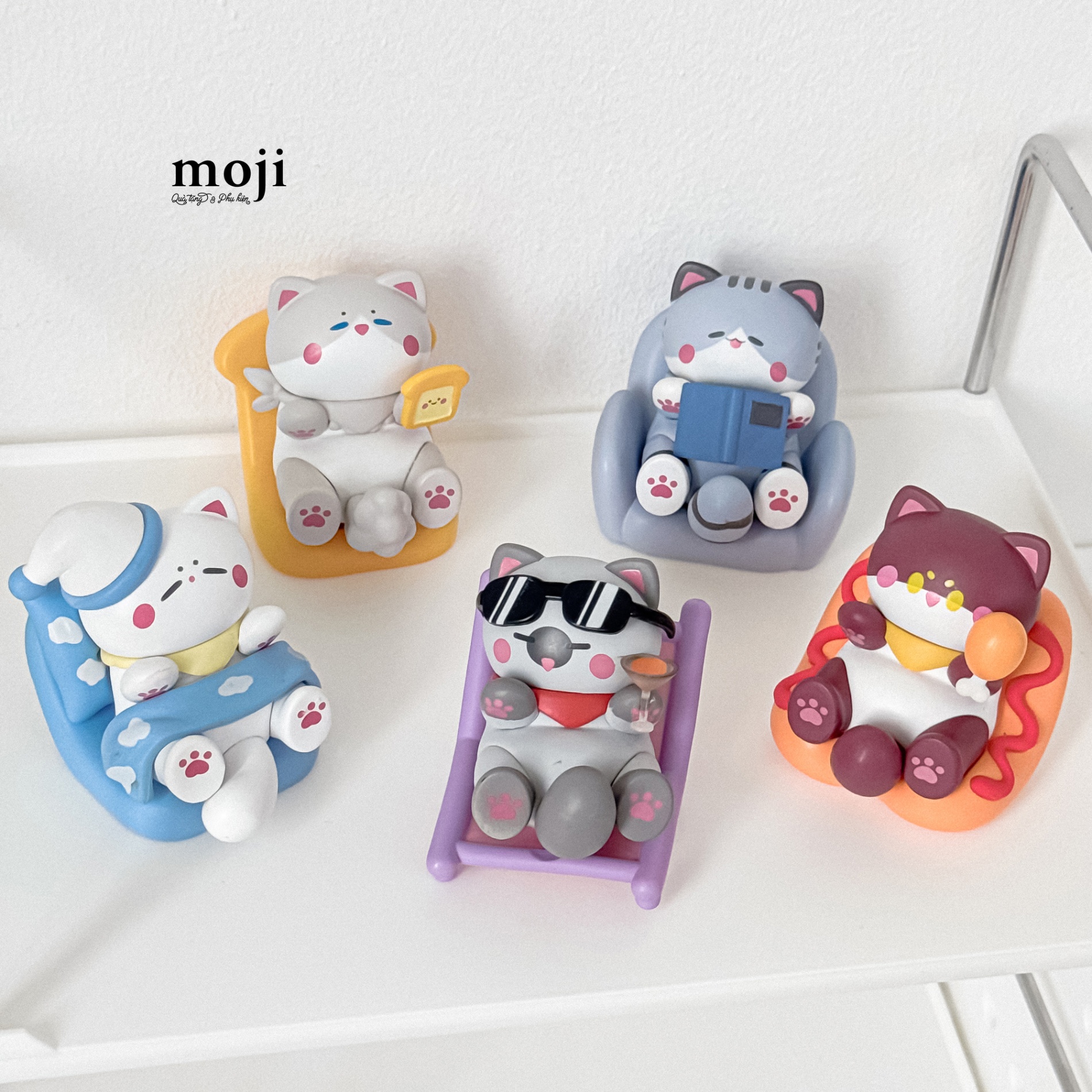 Tượng trưng bày trang trí Cute cat mèo ngồi ghế 5x6