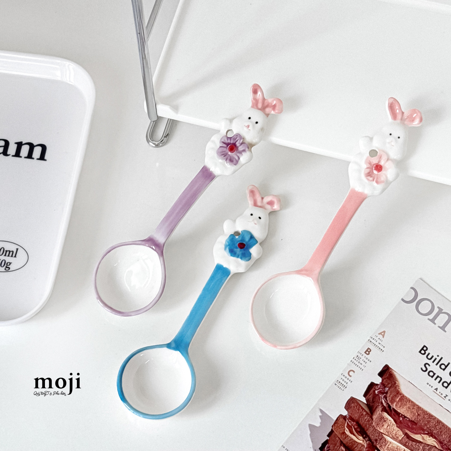 Thìa muỗng sứ Rabbit flower có tai phối màu