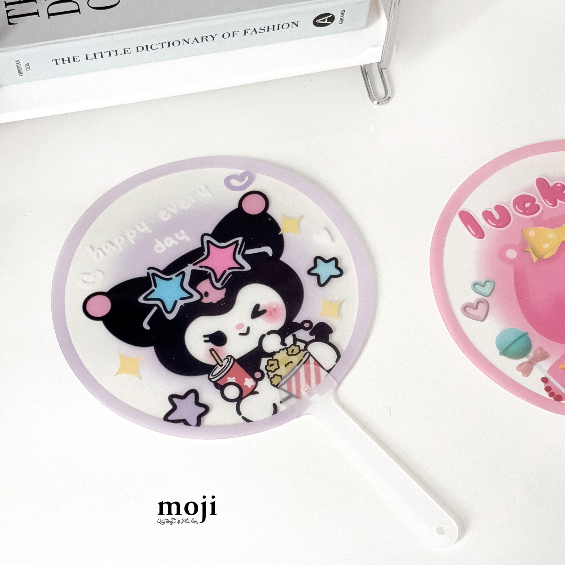 Quạt nhựa cầm tay MJ Sanrio family Kuromi yummy popcorn star happy every day viền màu