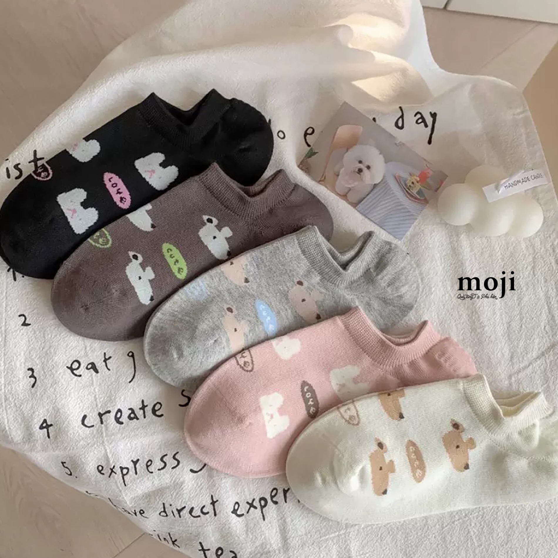 Tất vớ cổ ngắn Cute animal face love nền màu