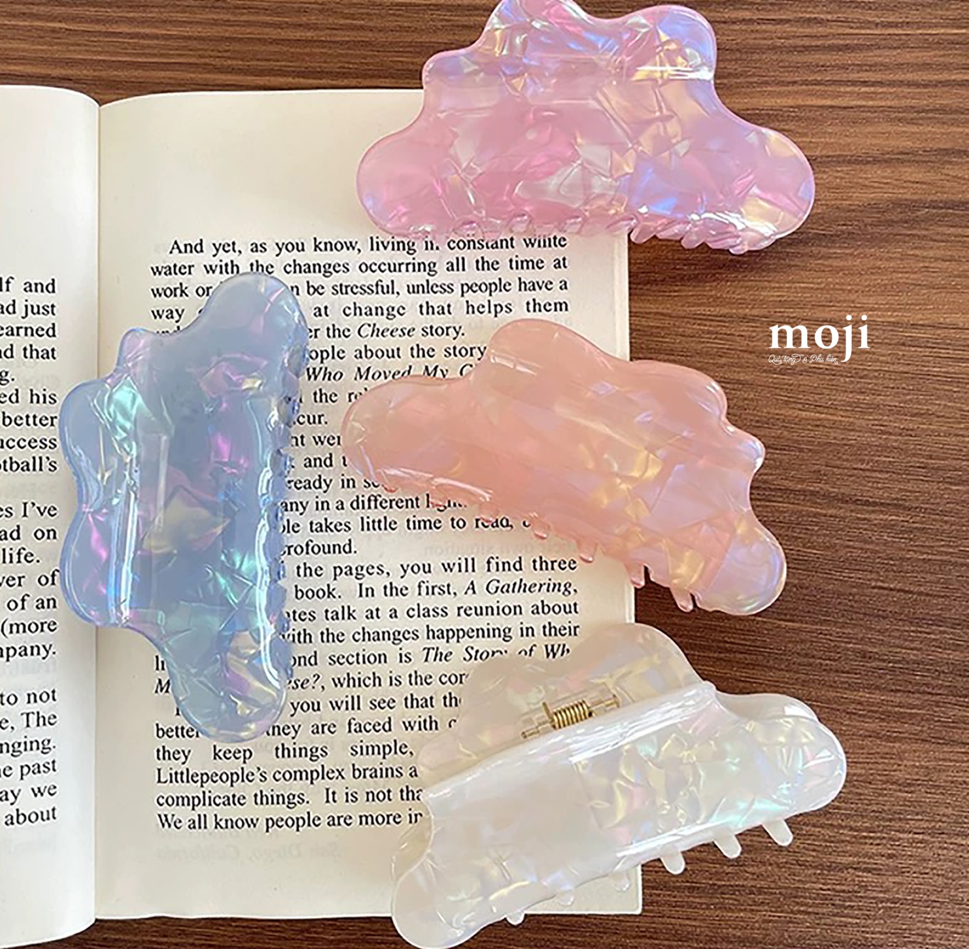 Kẹp tóc càng cua Cloud đám mây mảnh ghép hologram
