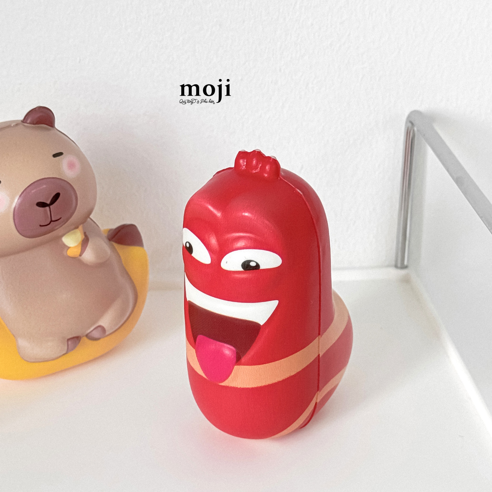 Squishy MJ Ấu trùng tinh nghịch Larva funny face 12cm