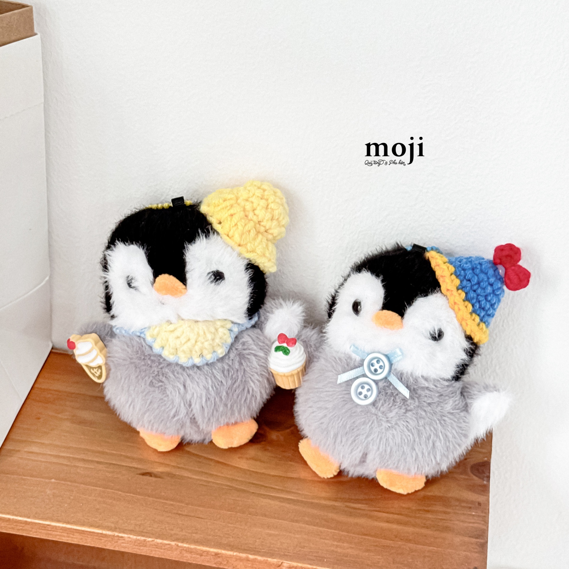 Móc khóa nhồi bông Penguin chim cánh cụt đội mũ móc len ice cream cake