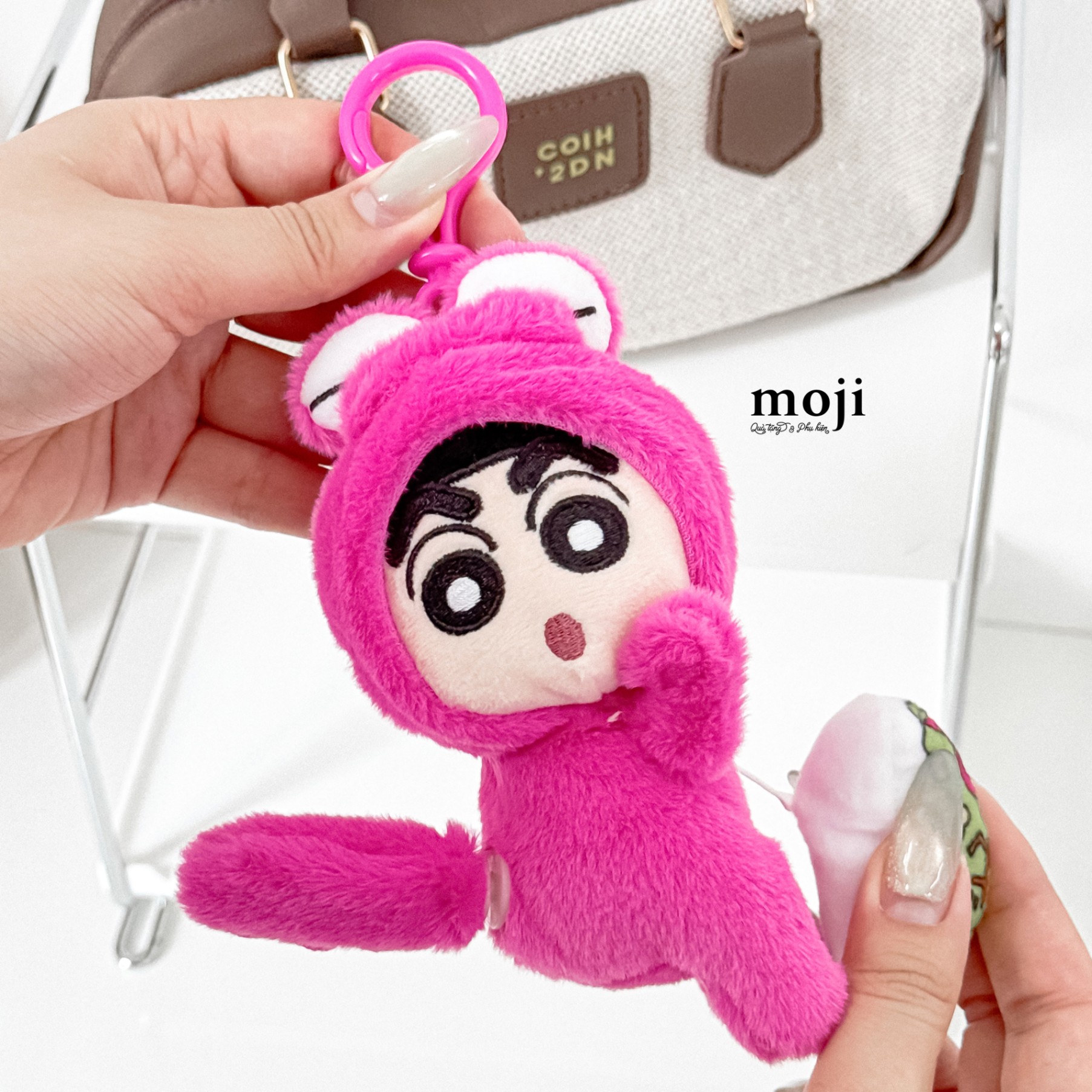 Móc khóa nhồi bông Shinchan cosplay chocobi crocodile cá sấu vẫy đuôi rút dây cót