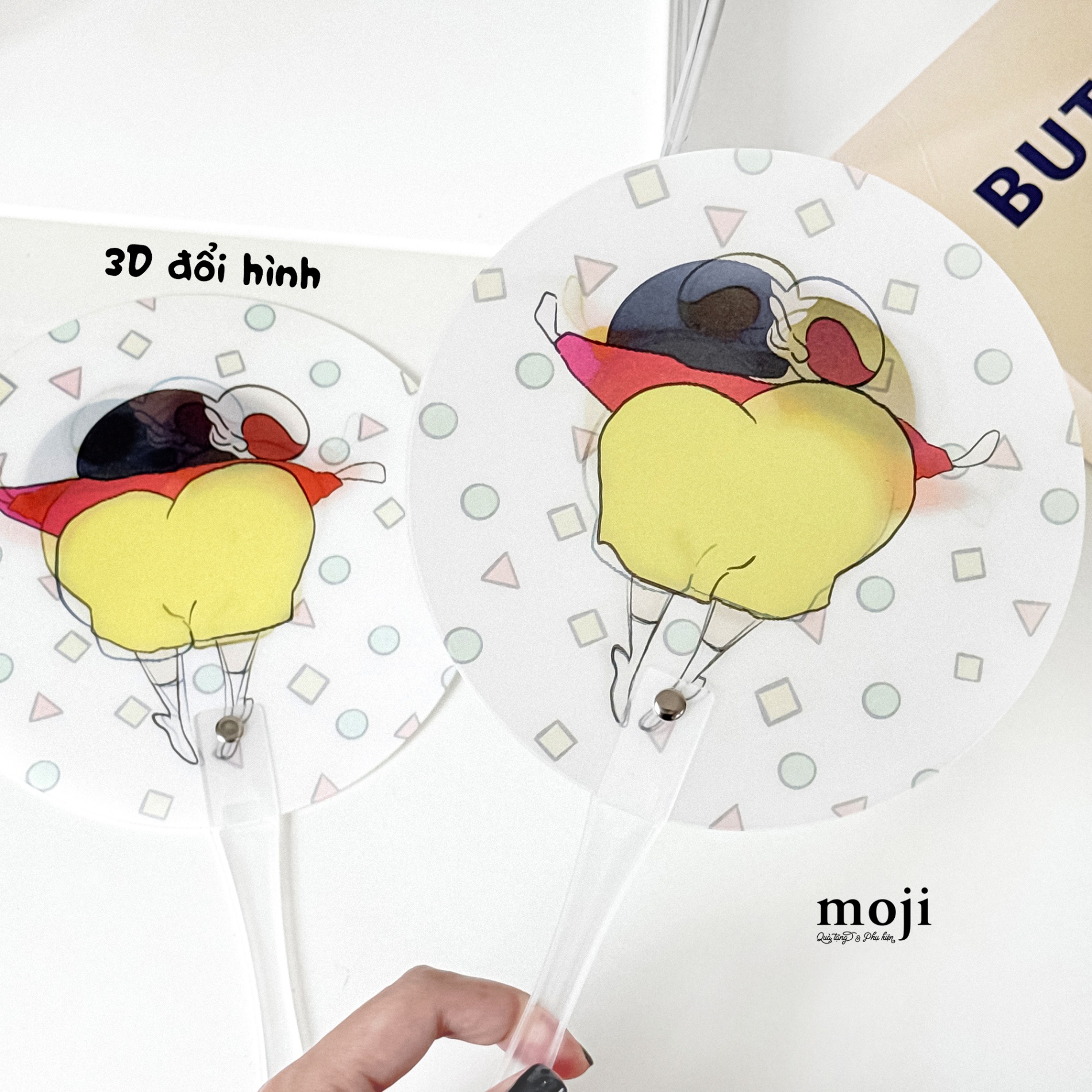 Quạt nhựa cầm tay MJ Shinchan lắc mông 3D