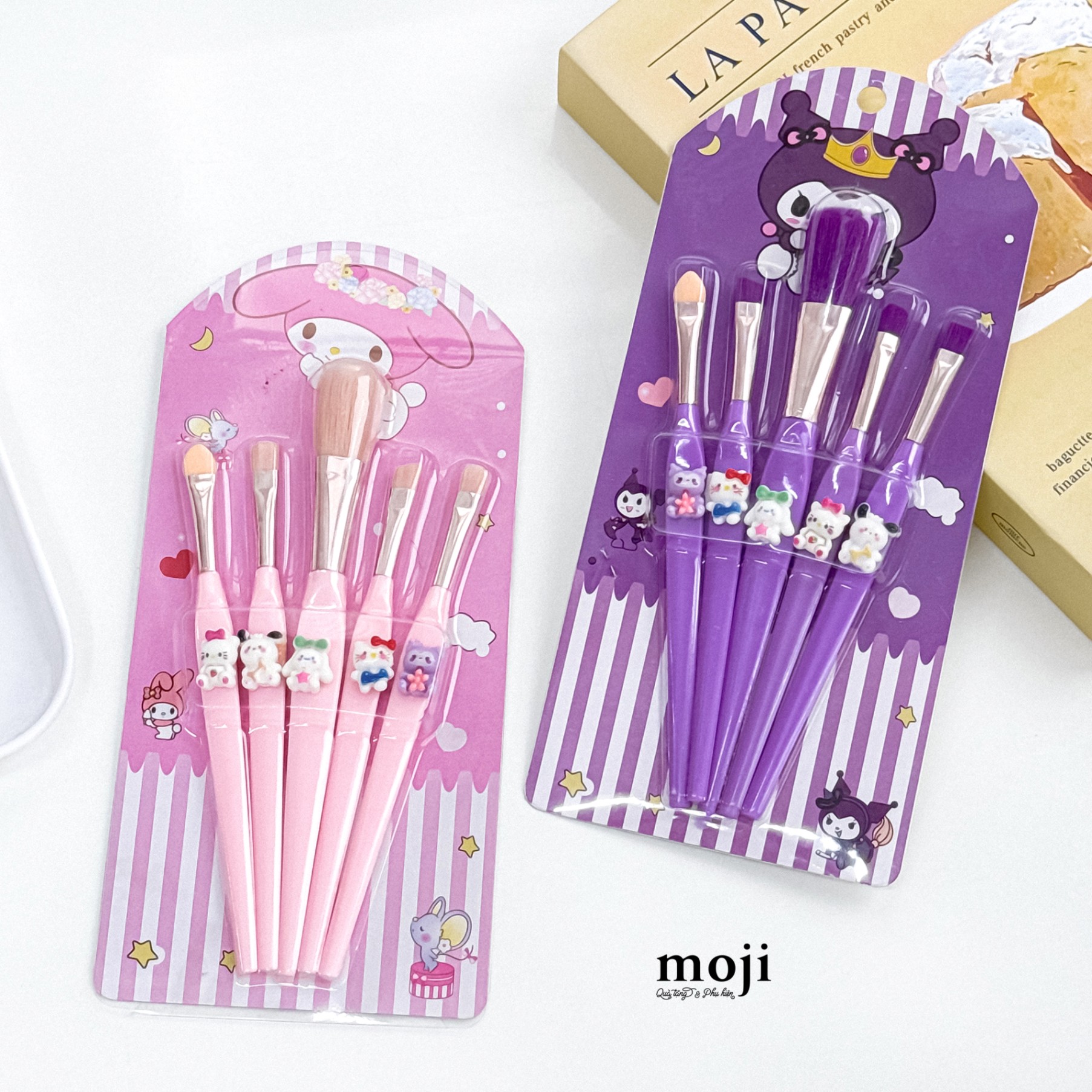 Bộ cọ trang điểm Sanrio family happy set5