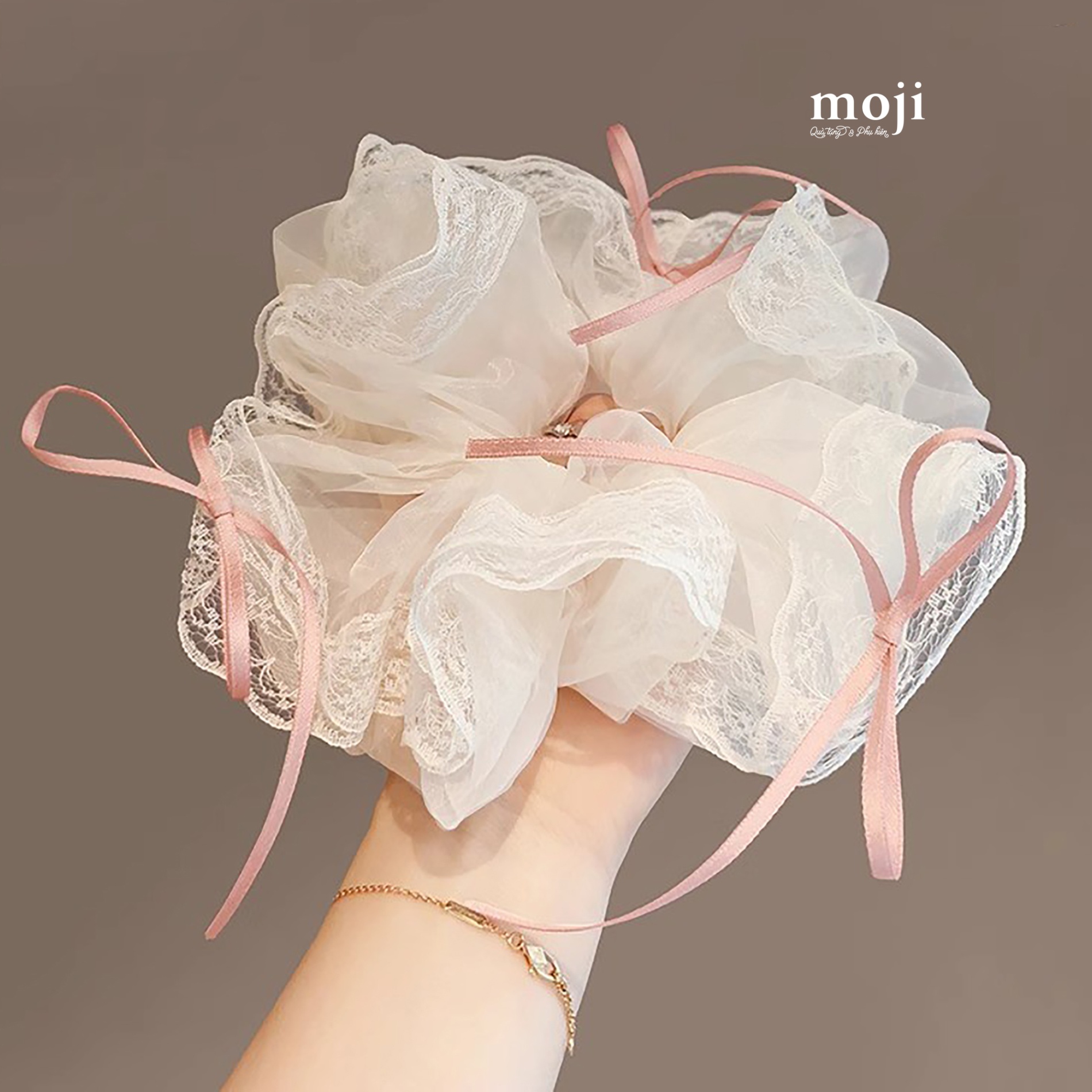 Buộc tóc scrunchies vải voan viền ren đính bow nơ