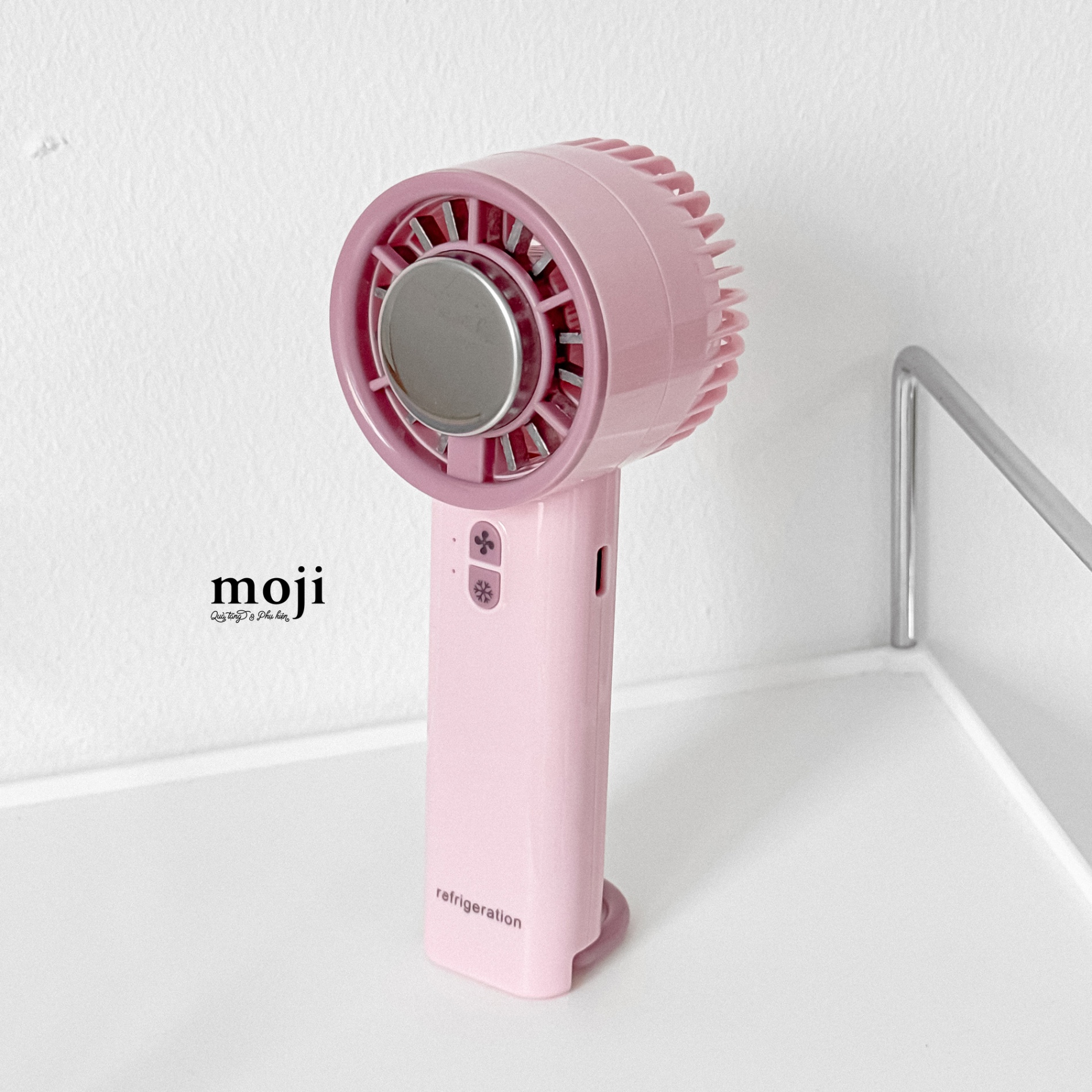 Quạt USB cầm tay sò lạnh sạc tích điện Pink refrigeneration nửa vòng tròn