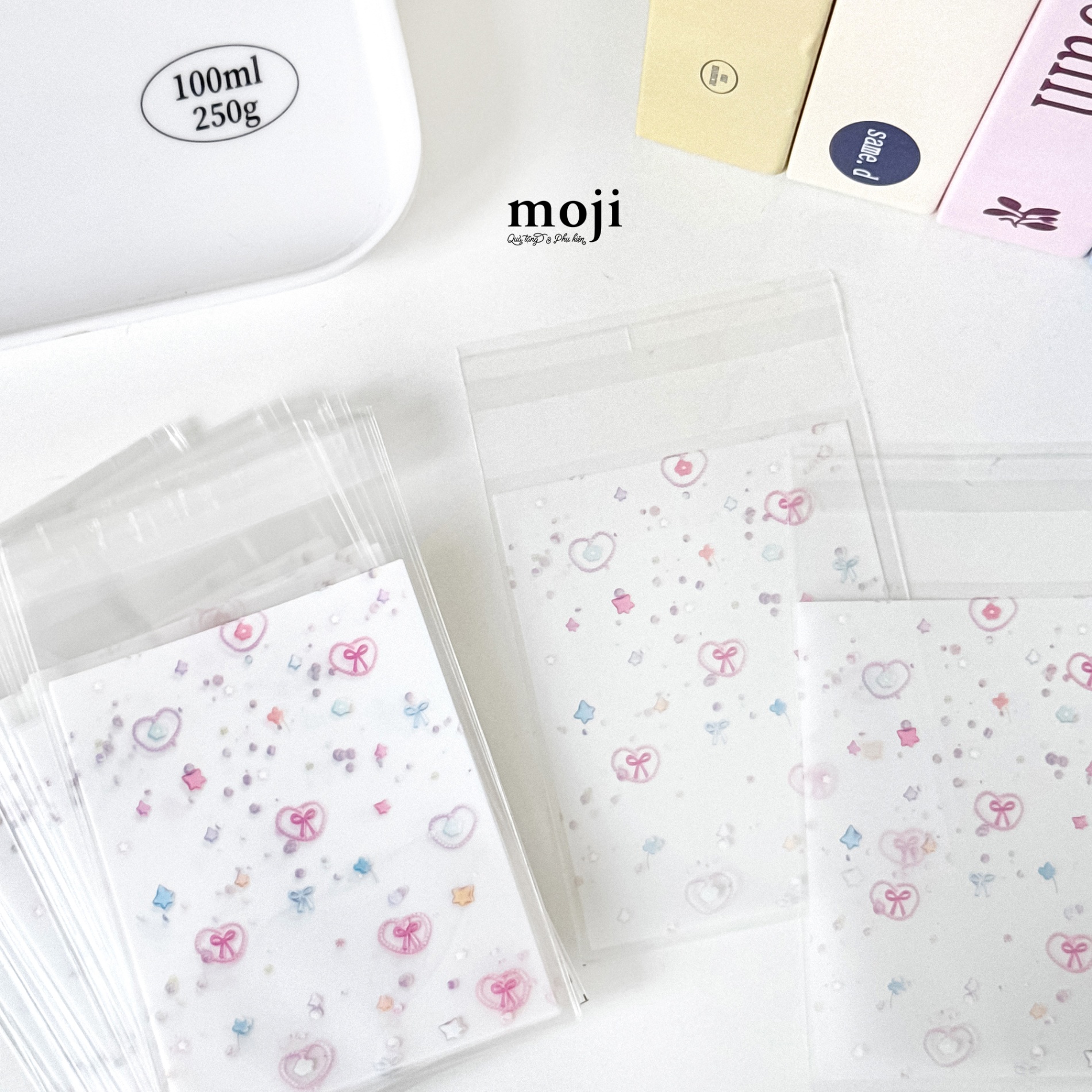 Sleeve đựng card dán Bow flower bên trong trái tim ngôi sao 8x10 set50